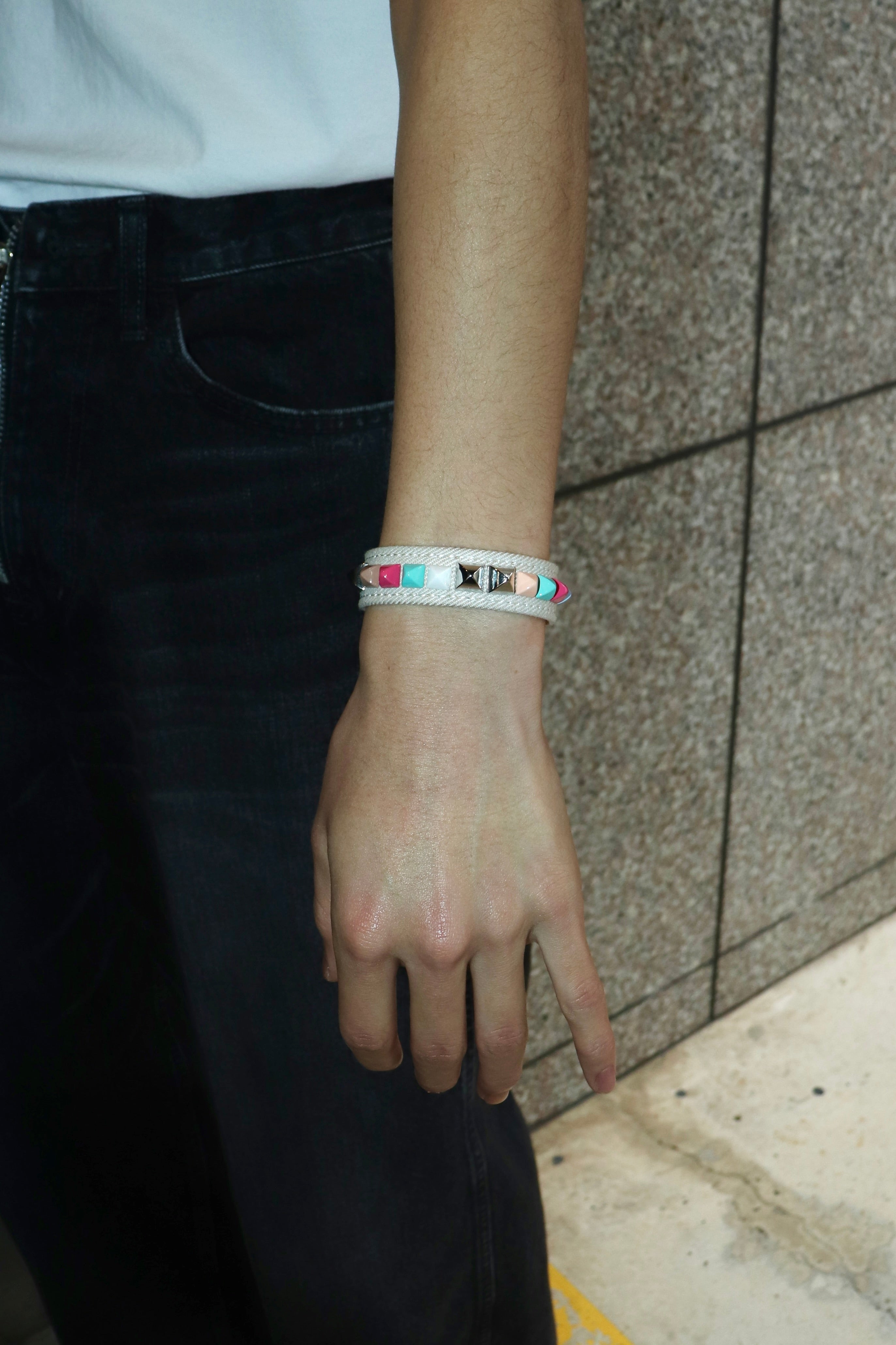MASU(エムエーエスユー)のCANDY STUDS BRACELET BEIGEの通販｜PALETTE 