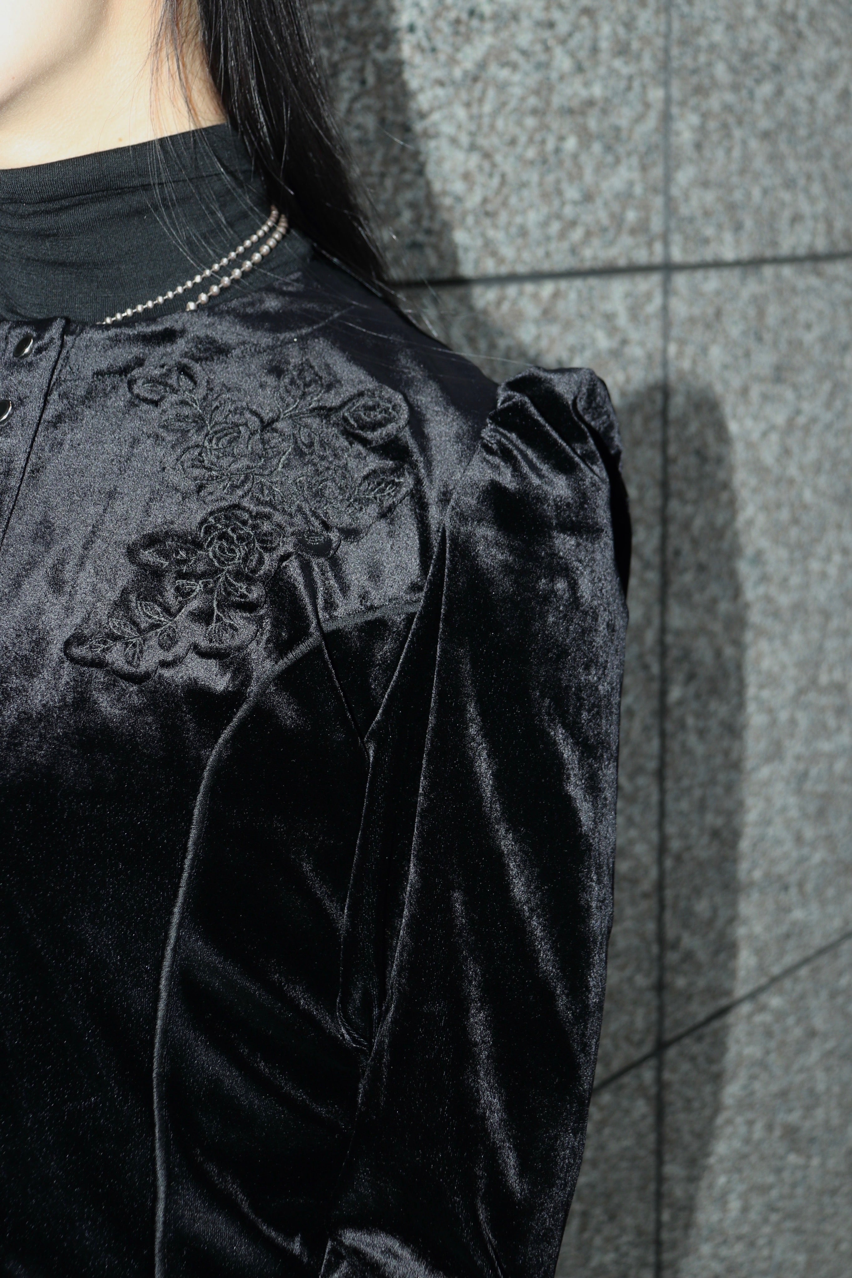 FETICO(フェティコ)のROSE-EMBROIDERED VELOUR CARDIGANの通販