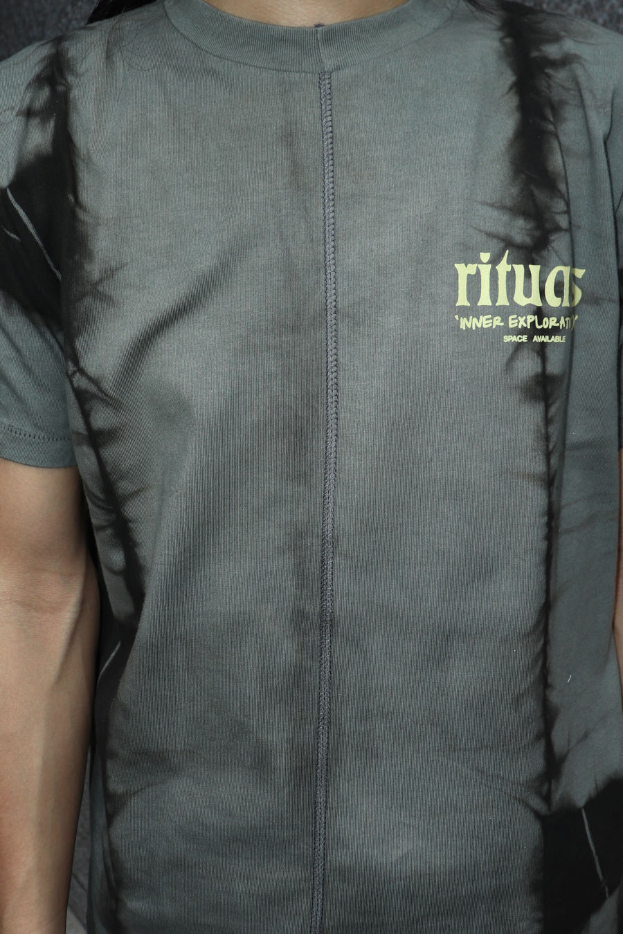 SPACE AVAILABLE  RITUAL TEE(BLACK)