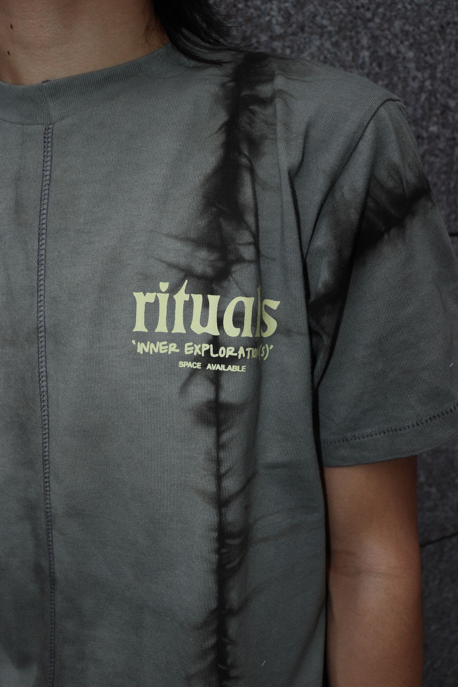 SPACE AVAILABLE  RITUAL TEE(BLACK)