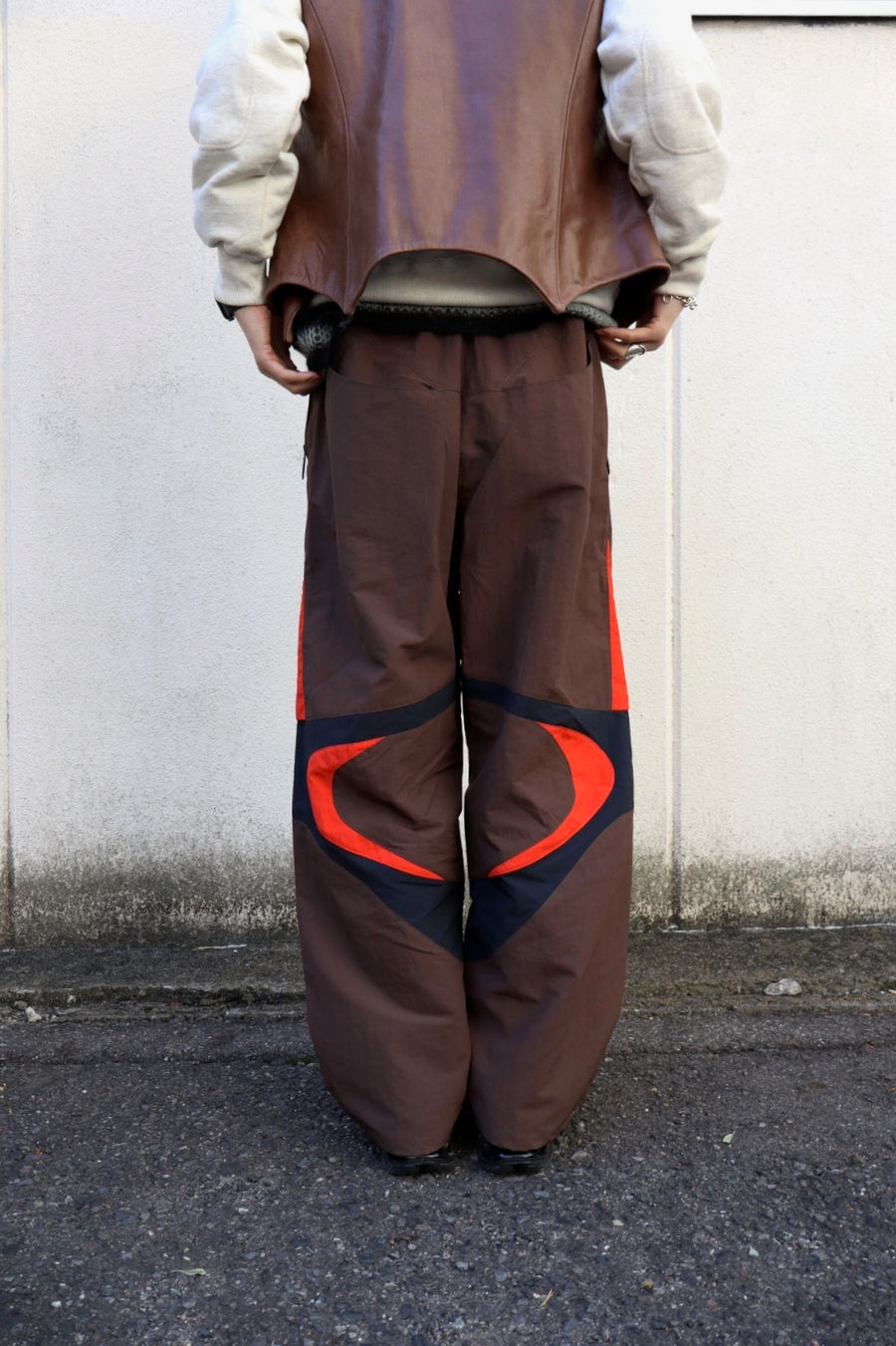 NAMESAKE  LINEAGE WARMUP PANTS(SOIL BROWN)