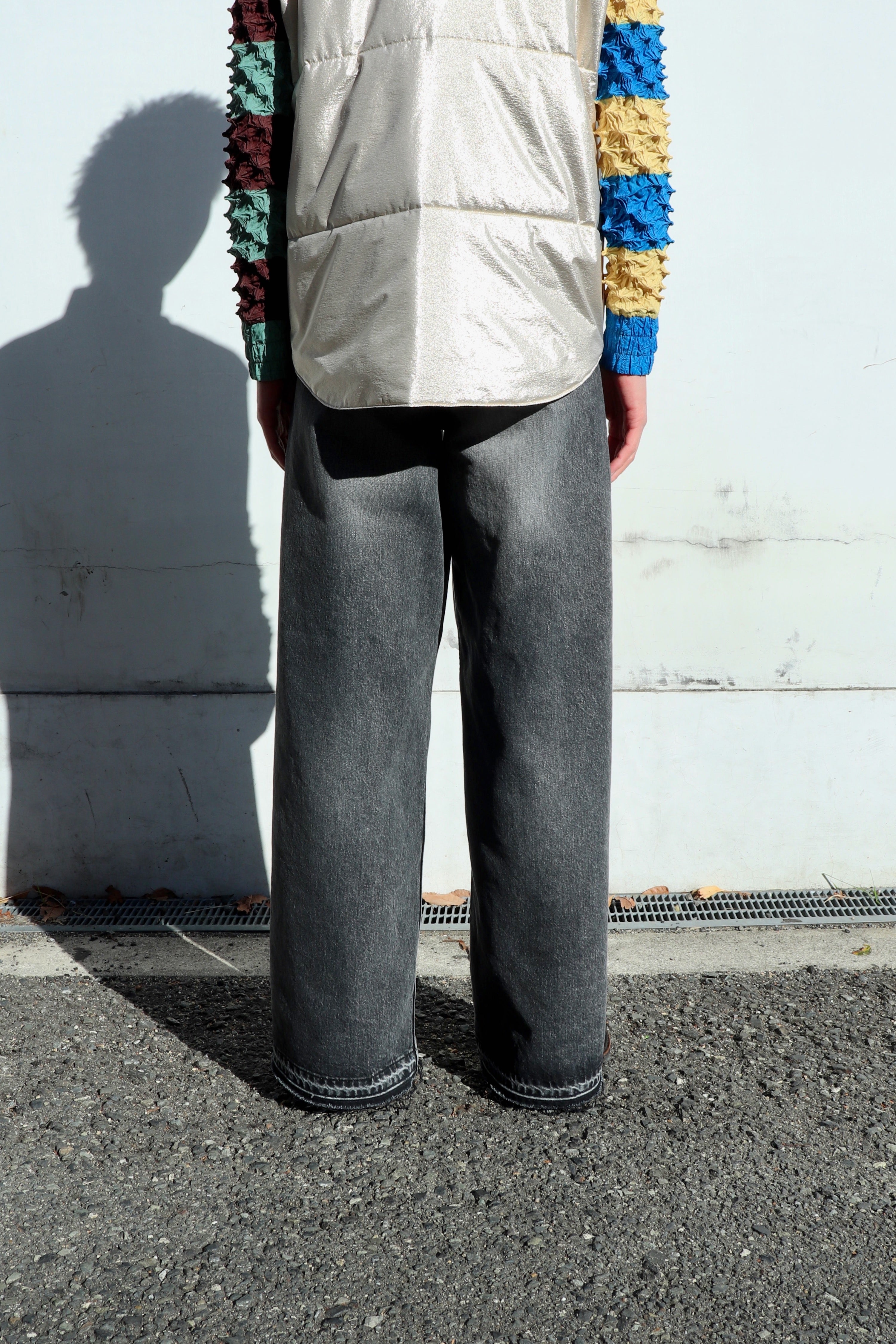 MASU(エムエーエスユー)の“MASU BOYS” BAGGY JEANS BLACKの通販