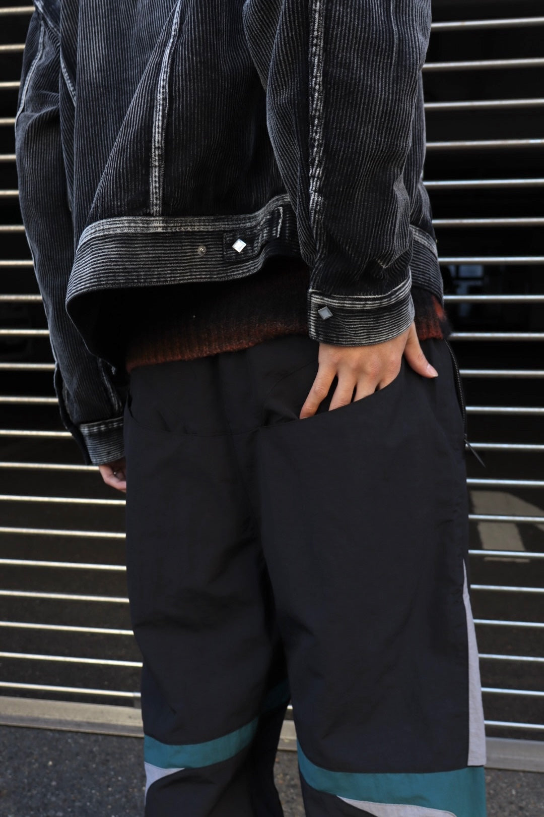 NAMESAKE(ネイムセイク)のLINEAGE WARMUP PANTS EUPHORIC BLACKの通販