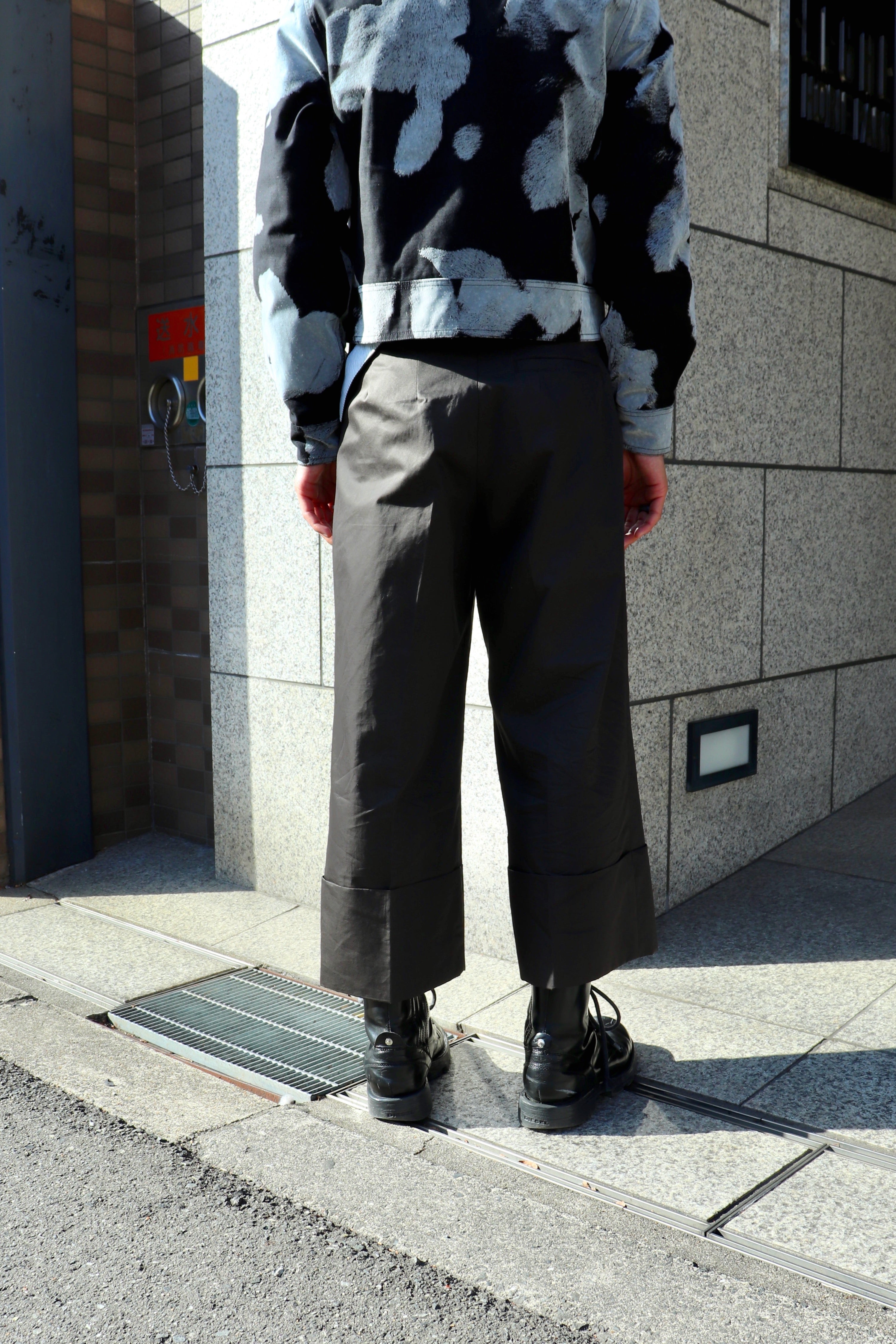 MASU(エムエーエスユー)のFOLDED BELT TROUSERS CACAOの通販｜PALETTE