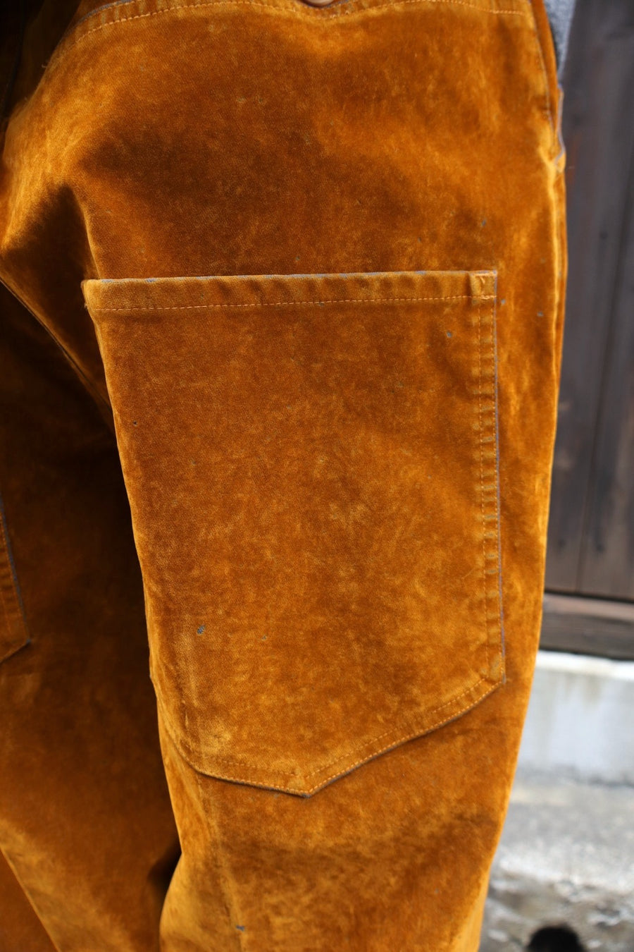 BED j.w. FORD  every one(BROWN)