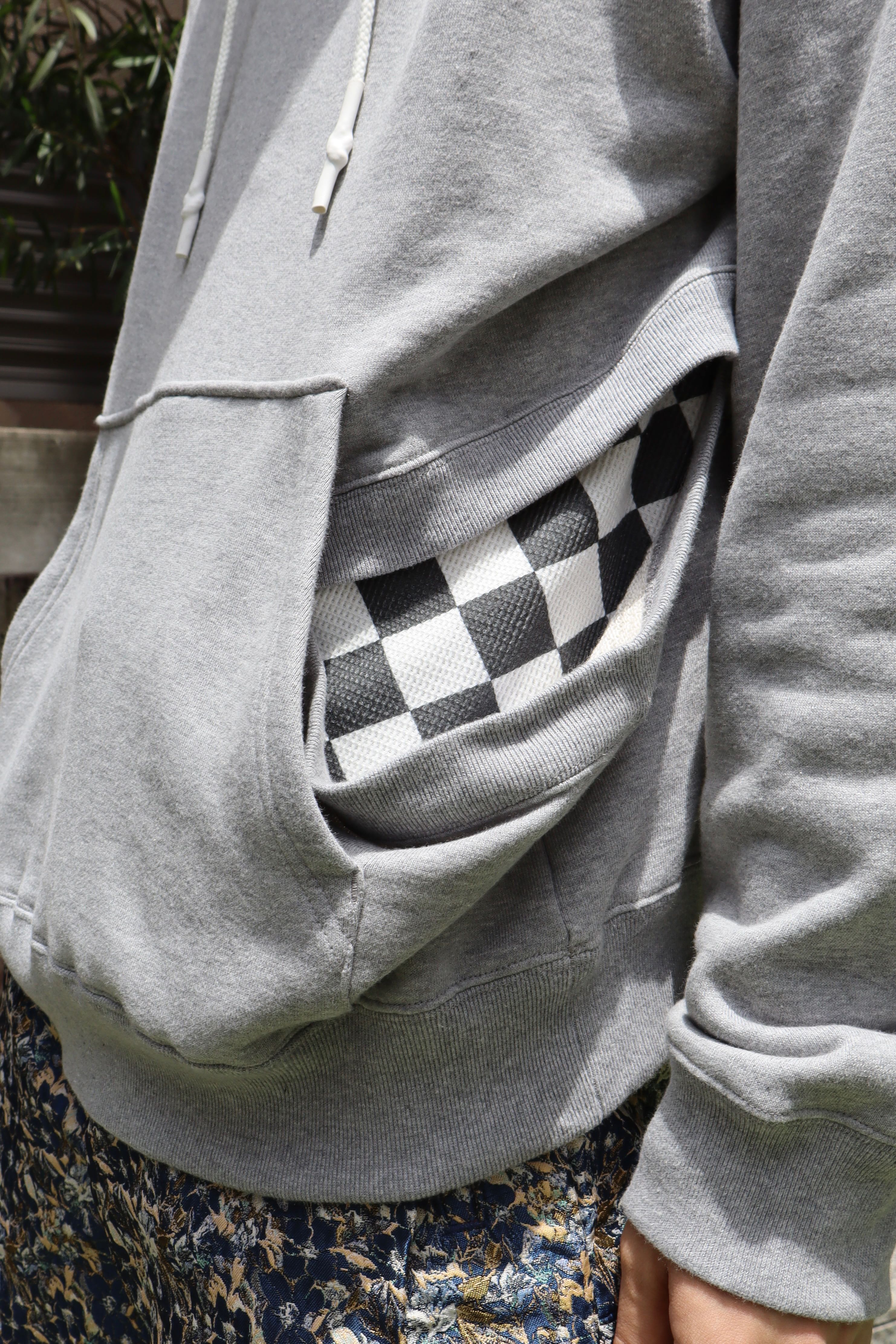 TOGA VIRILIS(トーガ ビリリース)のHole sweat hoodie GRAYの通販 