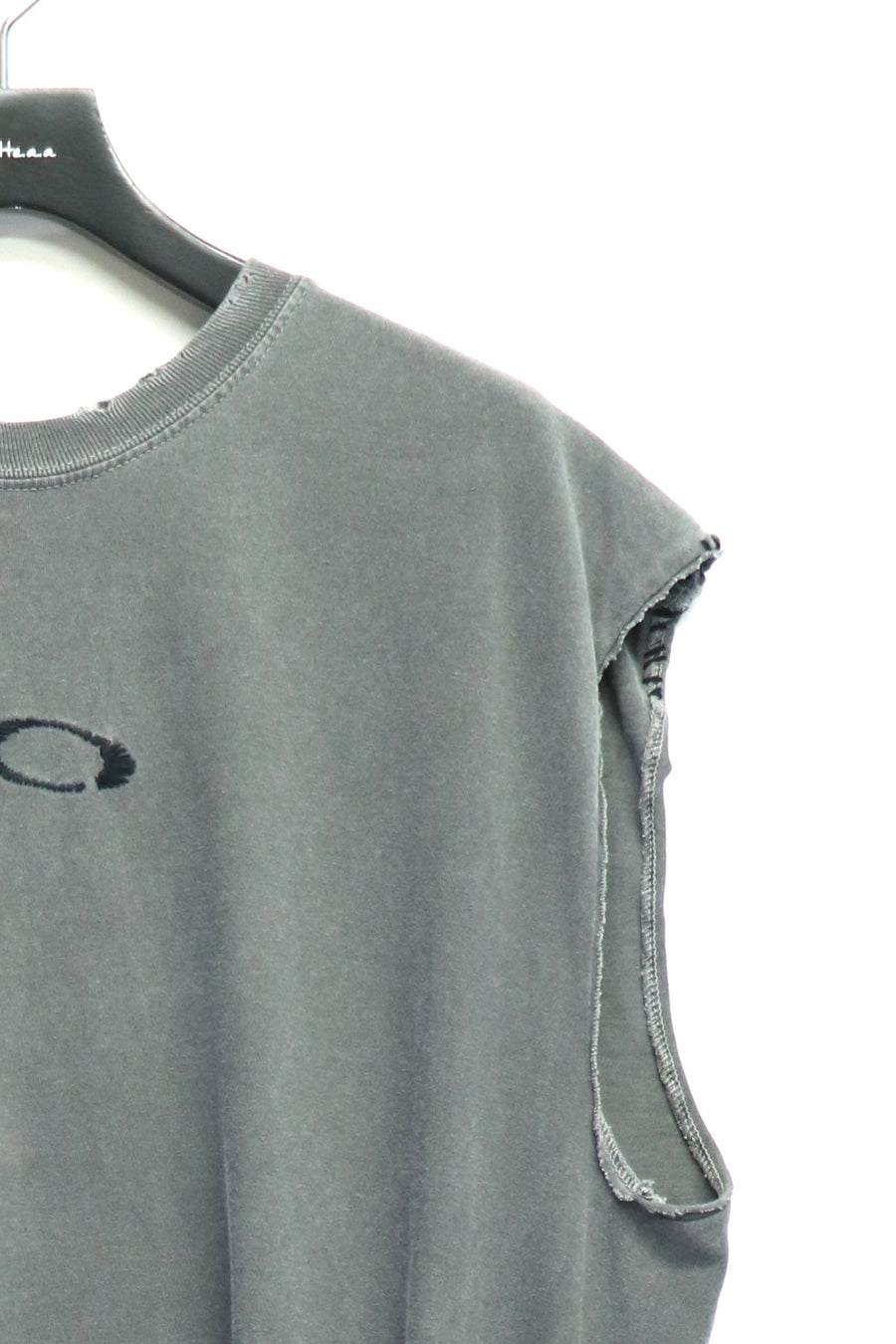 MINUS  Inactive Sleeveless With Repaired