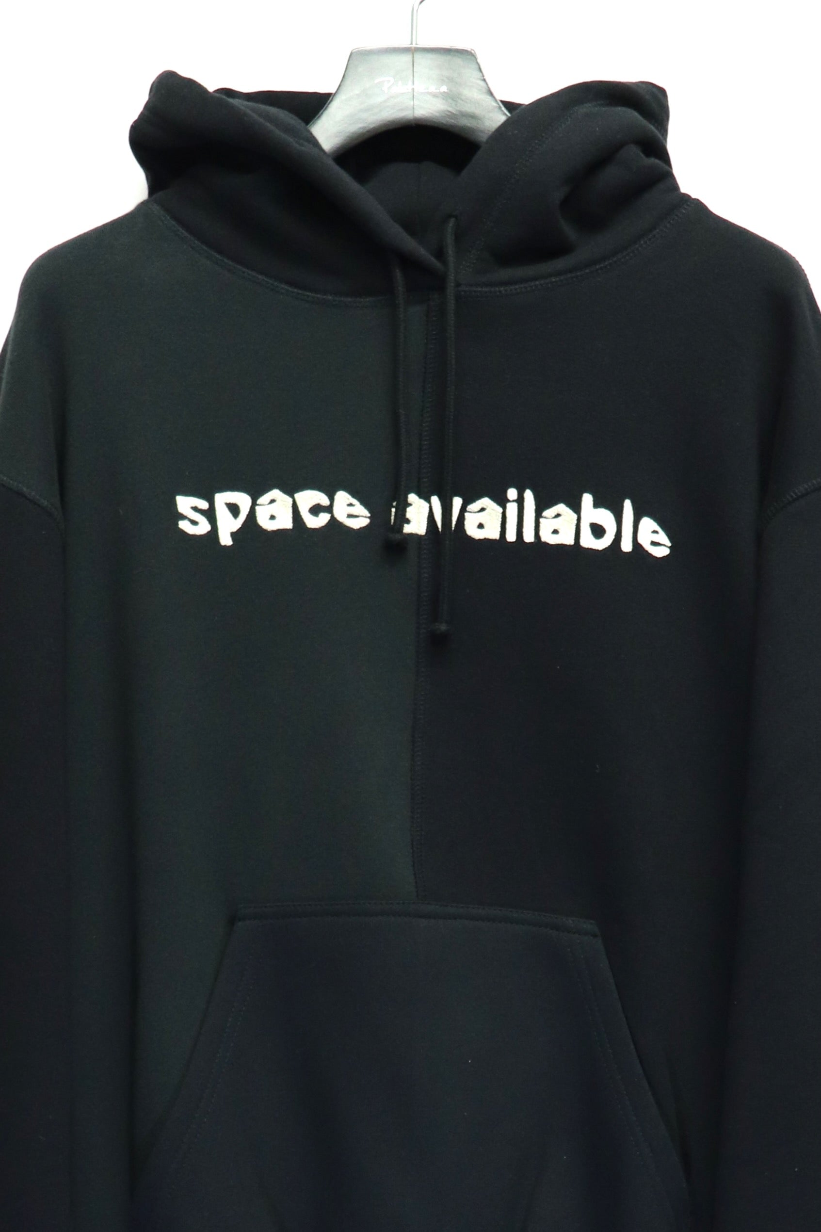 SPACE AVAILABLE(スペースアベイラブル)のRADICAL LOGO HOODIEの通販 