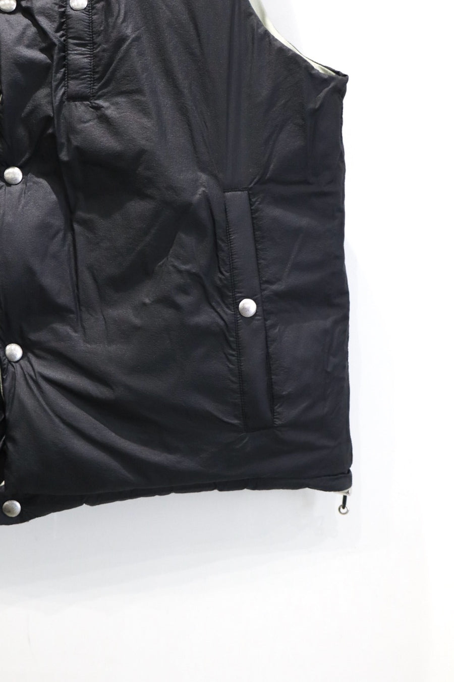 SUGARHILL  PUFFER REVERSIVLE VEST(SAGE × BLACK)