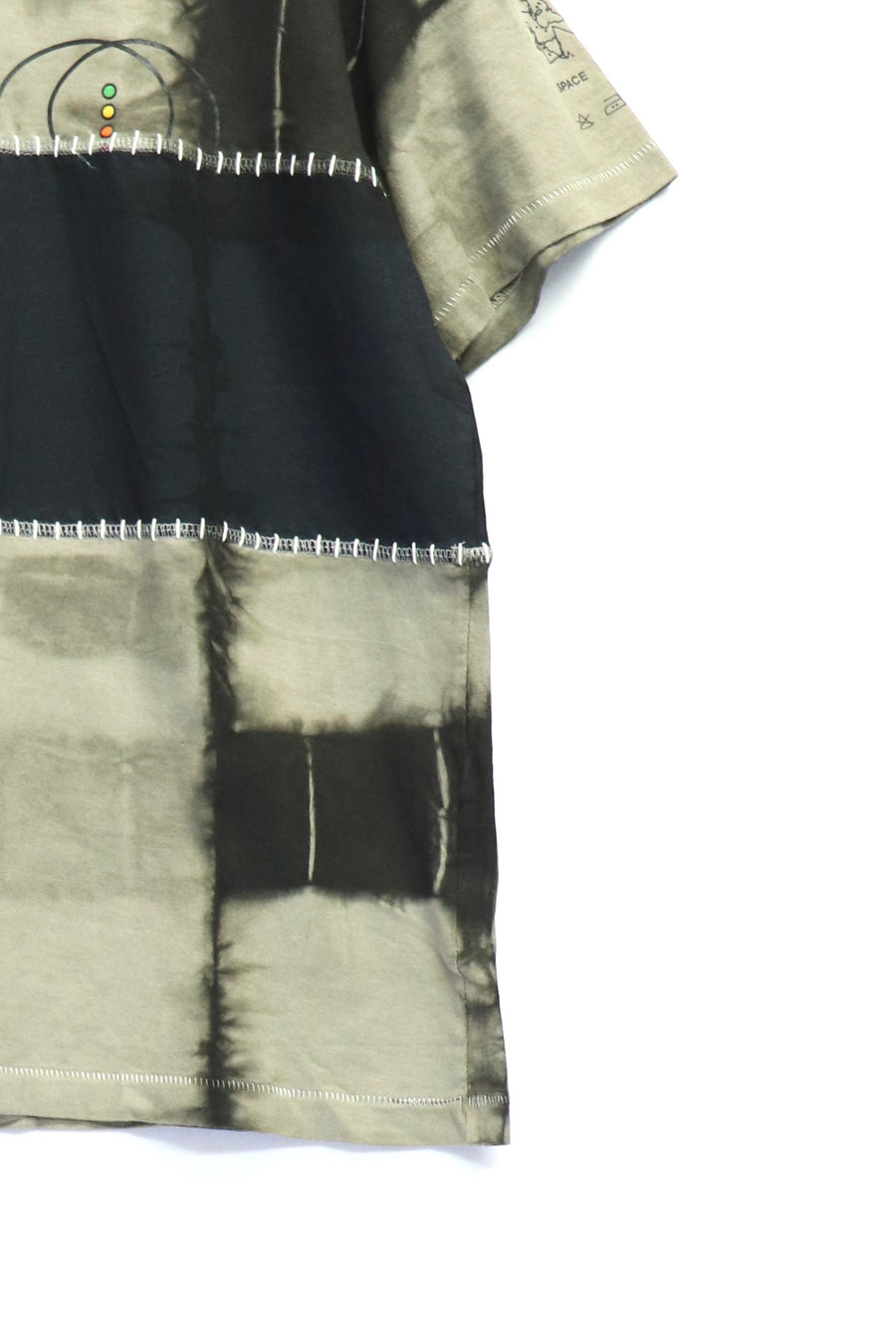 SPACE AVAILABLE  UP-CYCLED PLANT DYED TEE(GRAY)