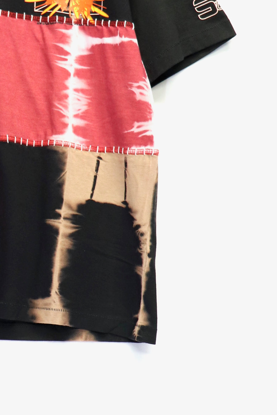 SPACE AVAILABLE  UP-CYCLED PLANT DYED TEE(RED)