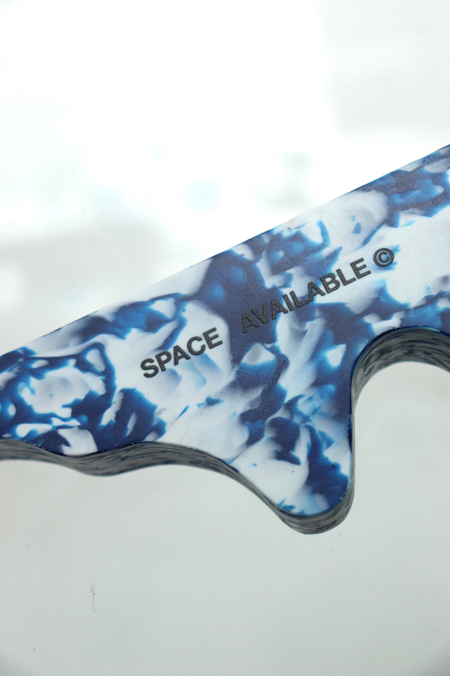 SPACE AVAILABLE  MELTING INCENSE HOLDER(BLUE WAVE)