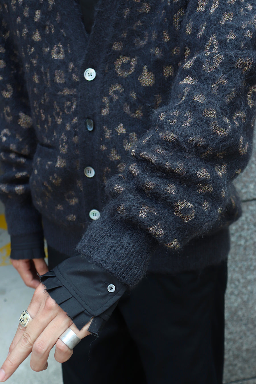 Taiga Igari  Leopard Glitter Cardigan(Charcoal)