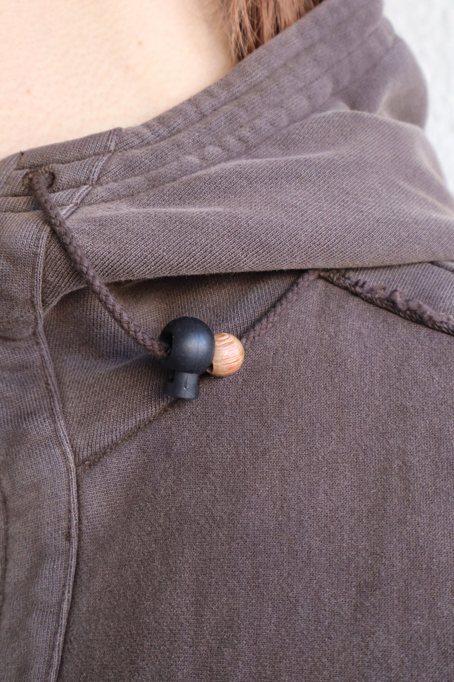 JIAN YE  25 HOODIE(BROWN)