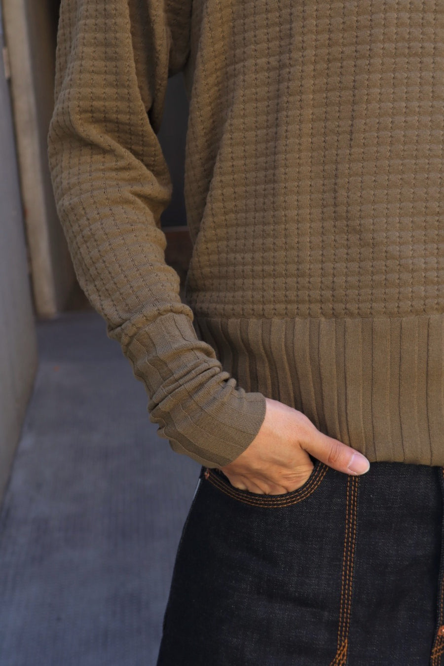 RIKU UMEHARA  WAFFLE V NECK KNIT PULLOVER(KHAKI)