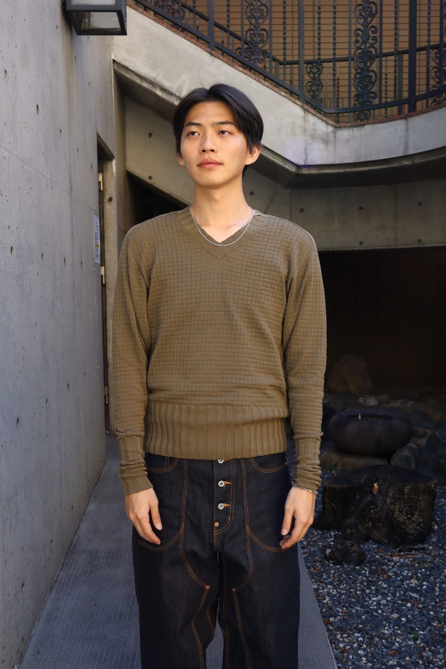 RIKU UMEHARA  WAFFLE V NECK KNIT PULLOVER(KHAKI)