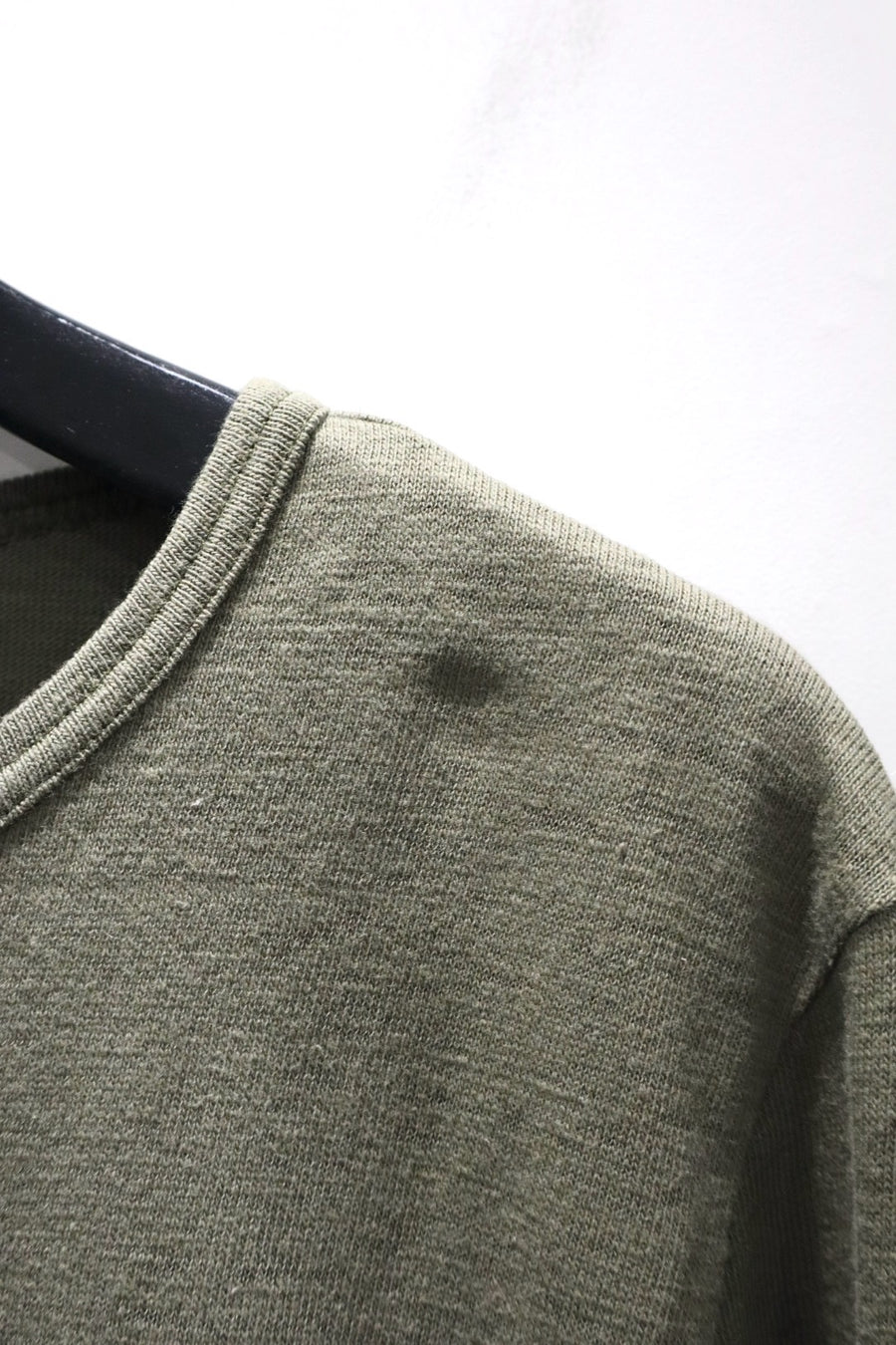 Oscar Ouyang  SWORD PRINT HENLEY SHIRT(KHAKI)