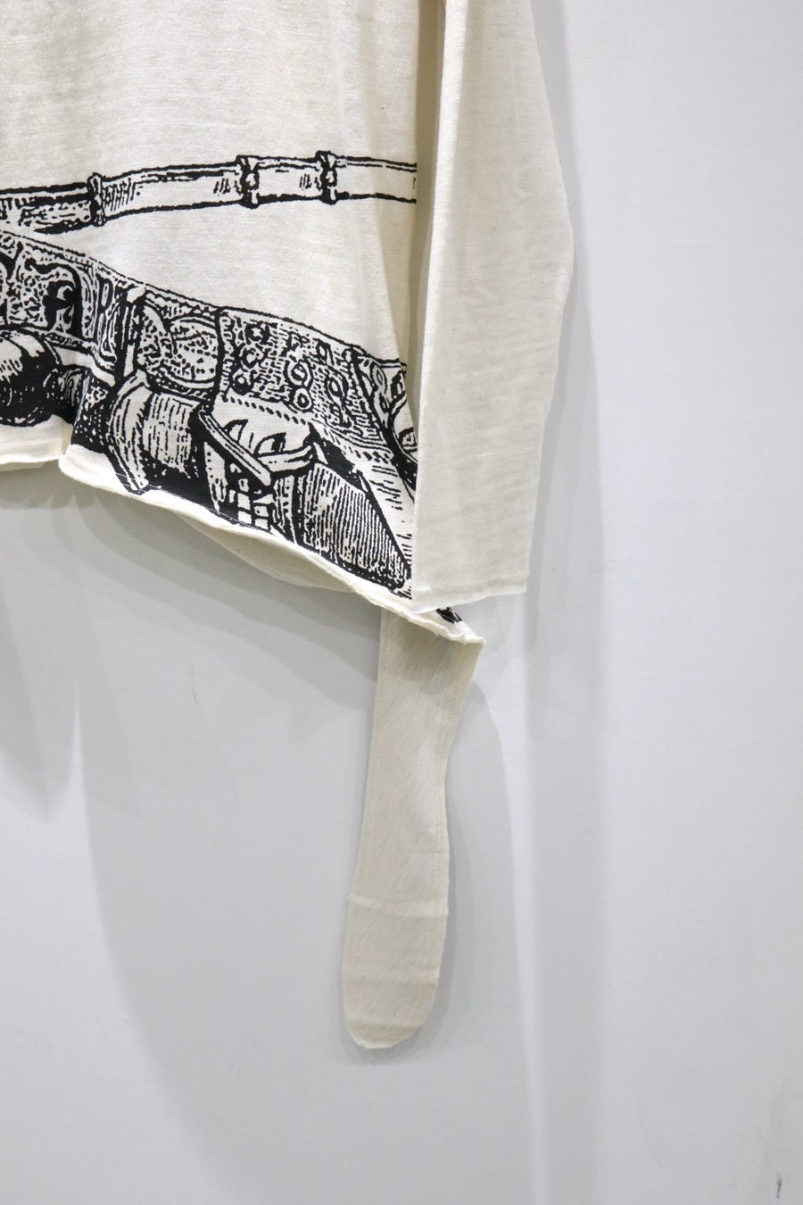 Oscar Ouyang  SWORD PRINT HENLEY SHIRT(WHITE)