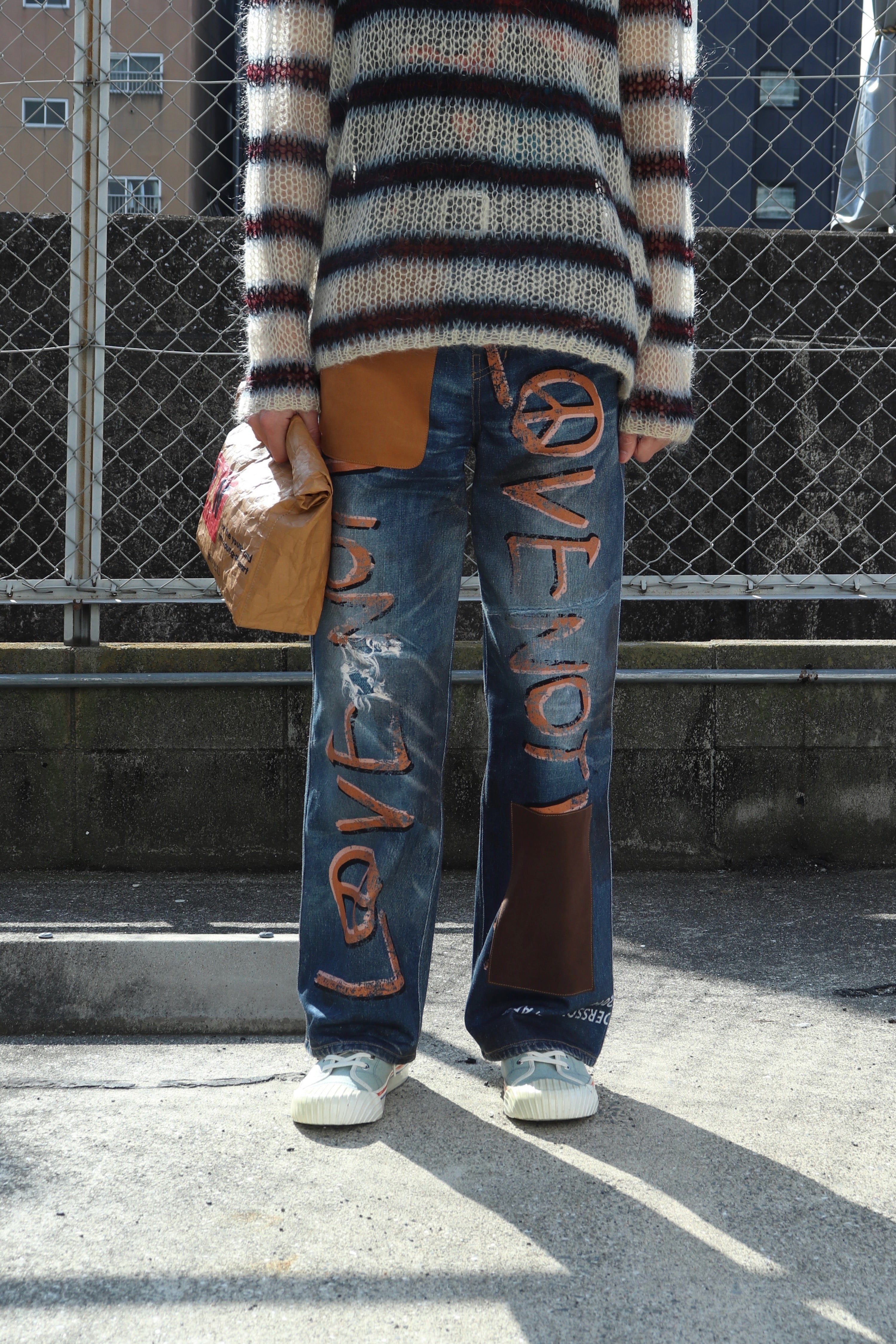 ANDERSSON BELL(アンダースンベル)のLOVE PRINTED DENIM TROMPE L`OEIL 