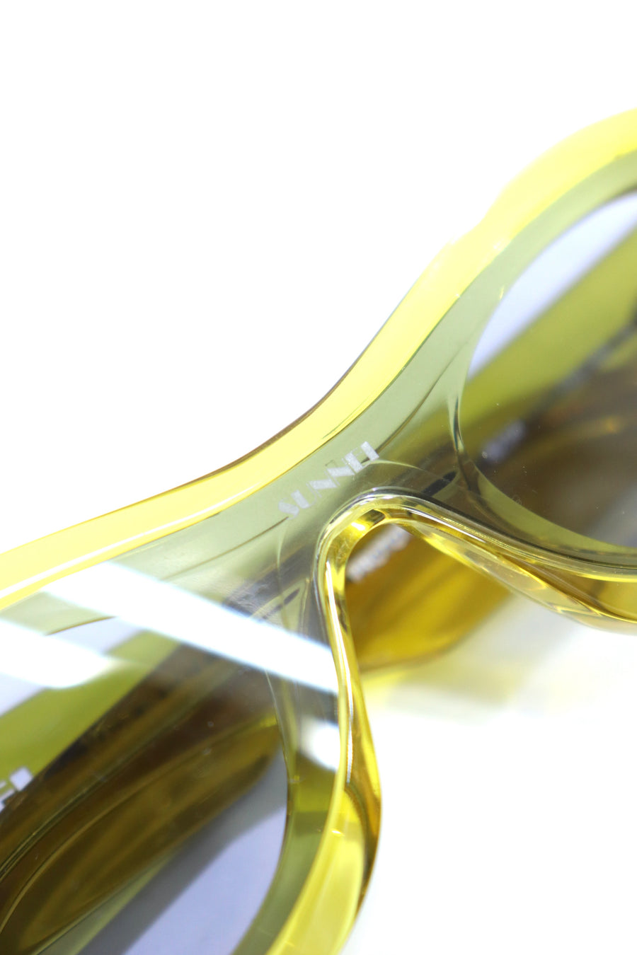 SUNNEI  PROTOTIPO 5(TRANSPARENT MUSTARD)