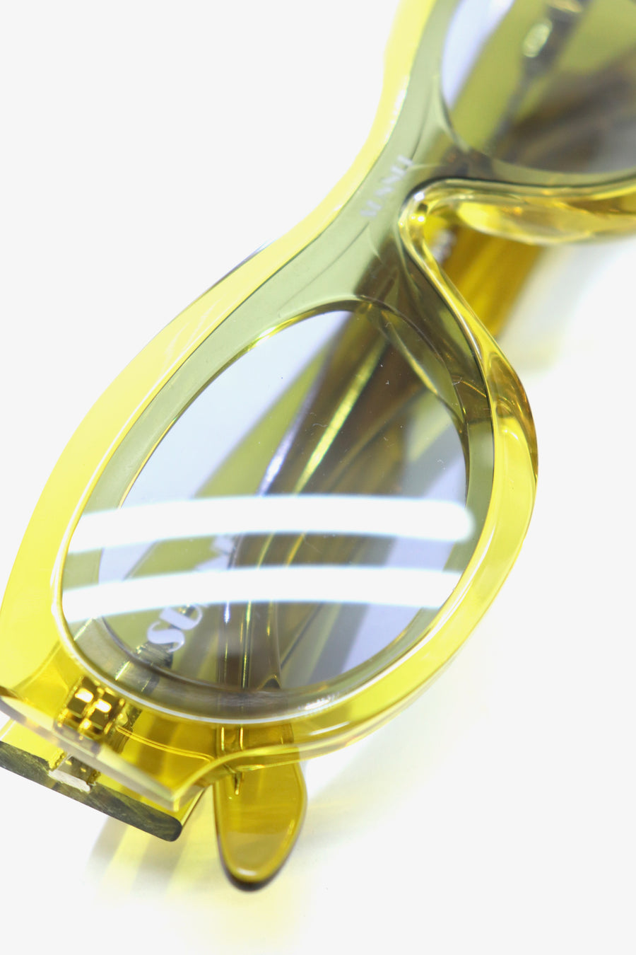 SUNNEI  PROTOTIPO 5(TRANSPARENT MUSTARD)