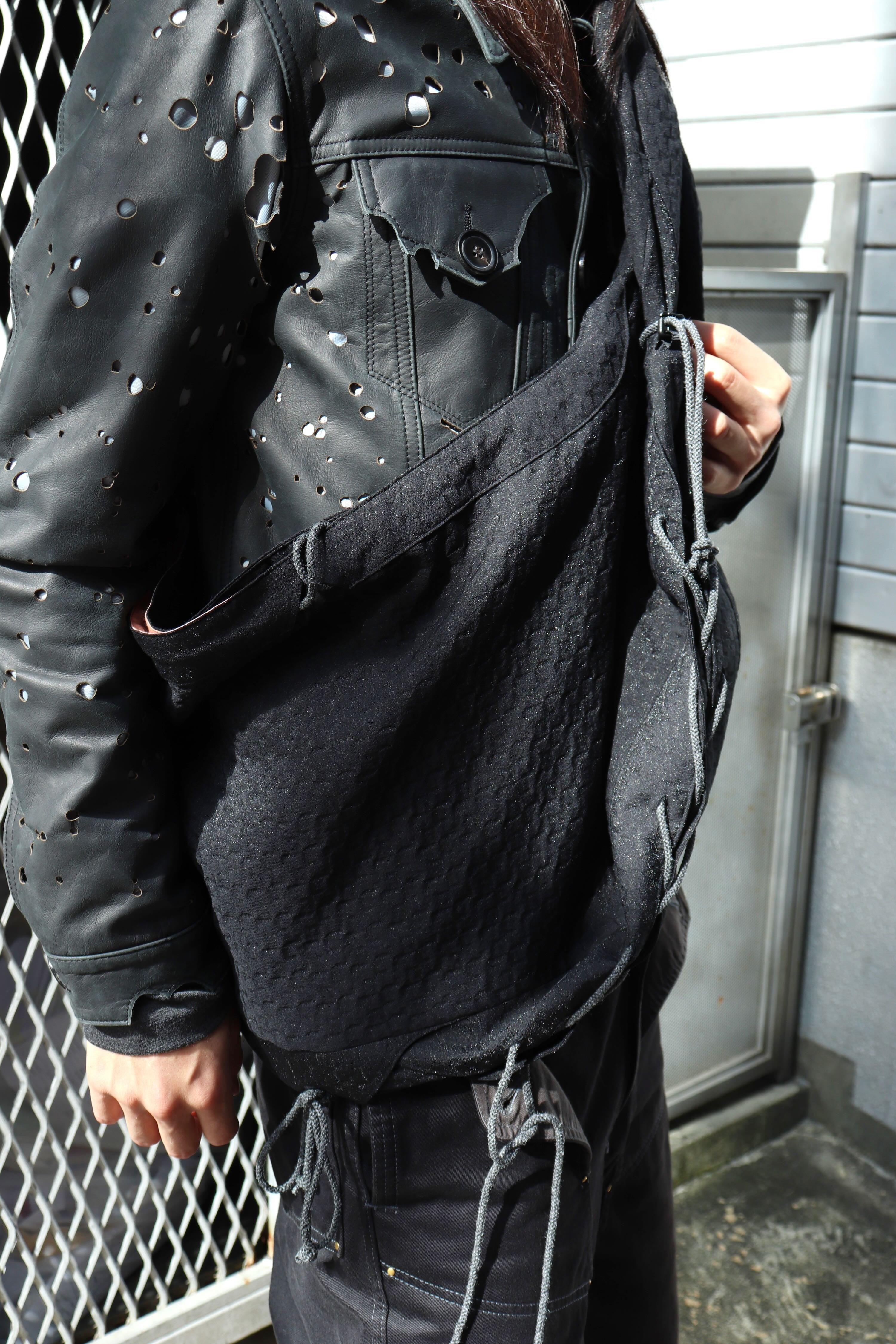 leh 袈裟バッグ kesa bag ベルベット black 黒　あおば着用 24AW LEH New KESA Bag ショルダーバック 袈裟バッグ
