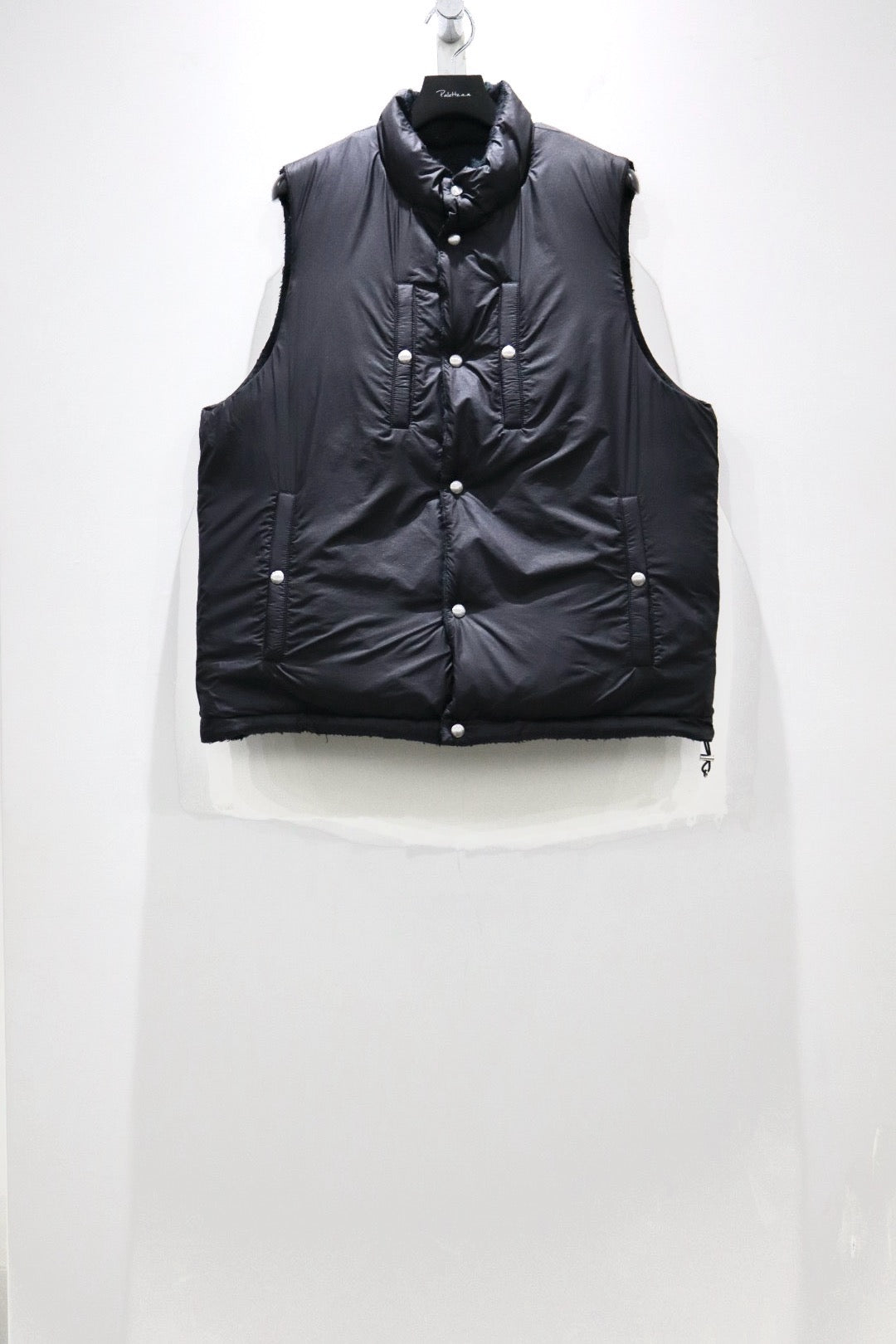 渋谷ペールジュート現在販売中　展示のみ　美品　 Black Vest IMG_2897_93fe065a-277a-4c52-