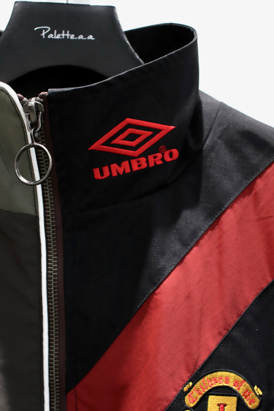 Children of the discordance  UMBRO Changeover Track Jacket(BLACK)