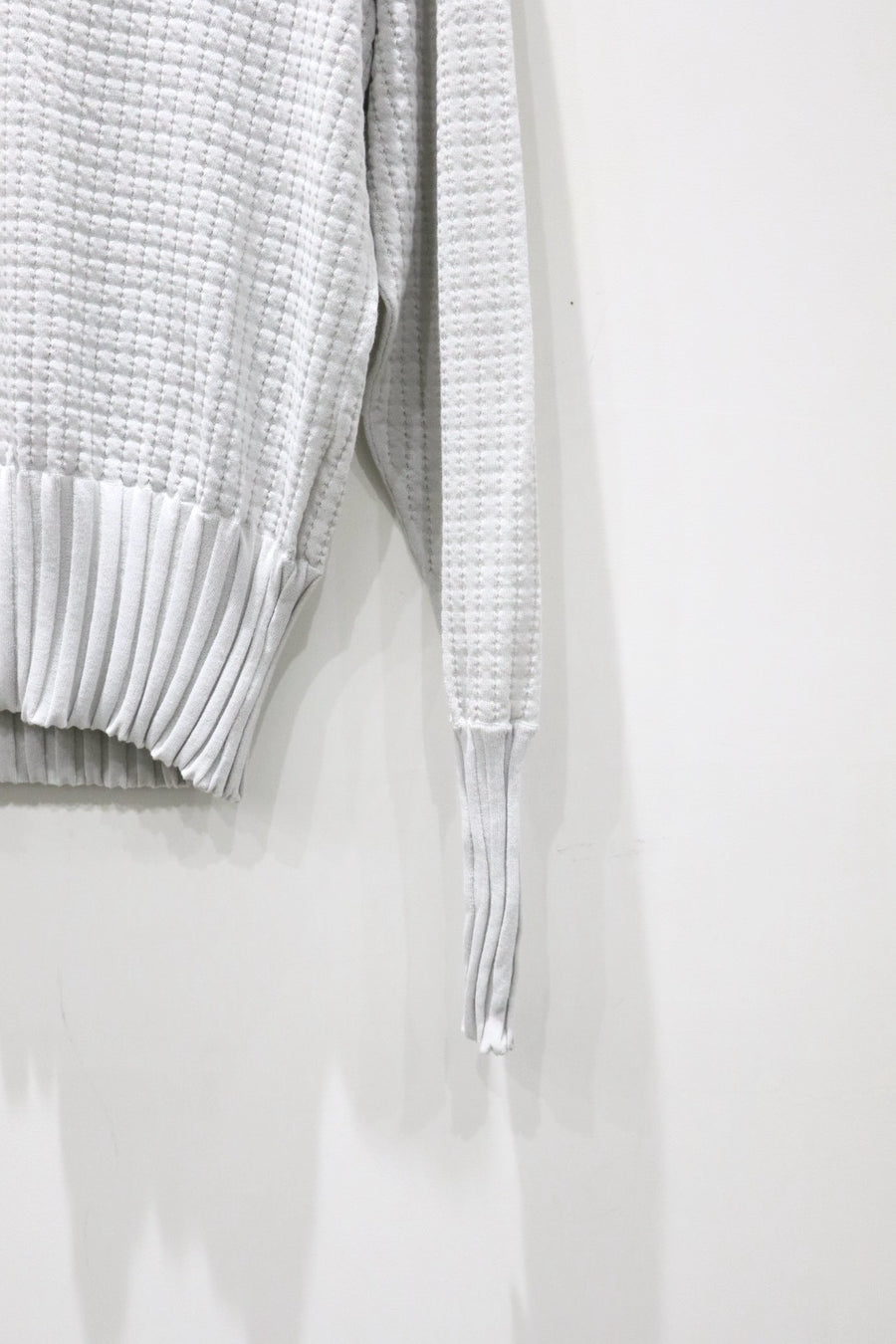 RIKU UMEHARA  WAFFLE V NECK KNIT PULLOVER(GRAY)