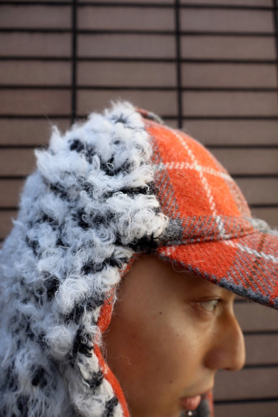 Oscar Ouyang  HARRIS TWEED ALPACA FUR KNIT SCARF HAT(RED)