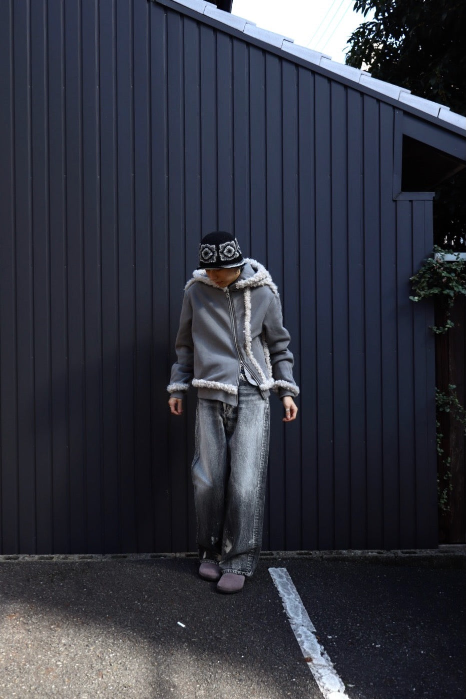 Oscar Ouyang(オスカー オウヤン)のFAUX FUR TRIM ZIP UP HOODIEの通販