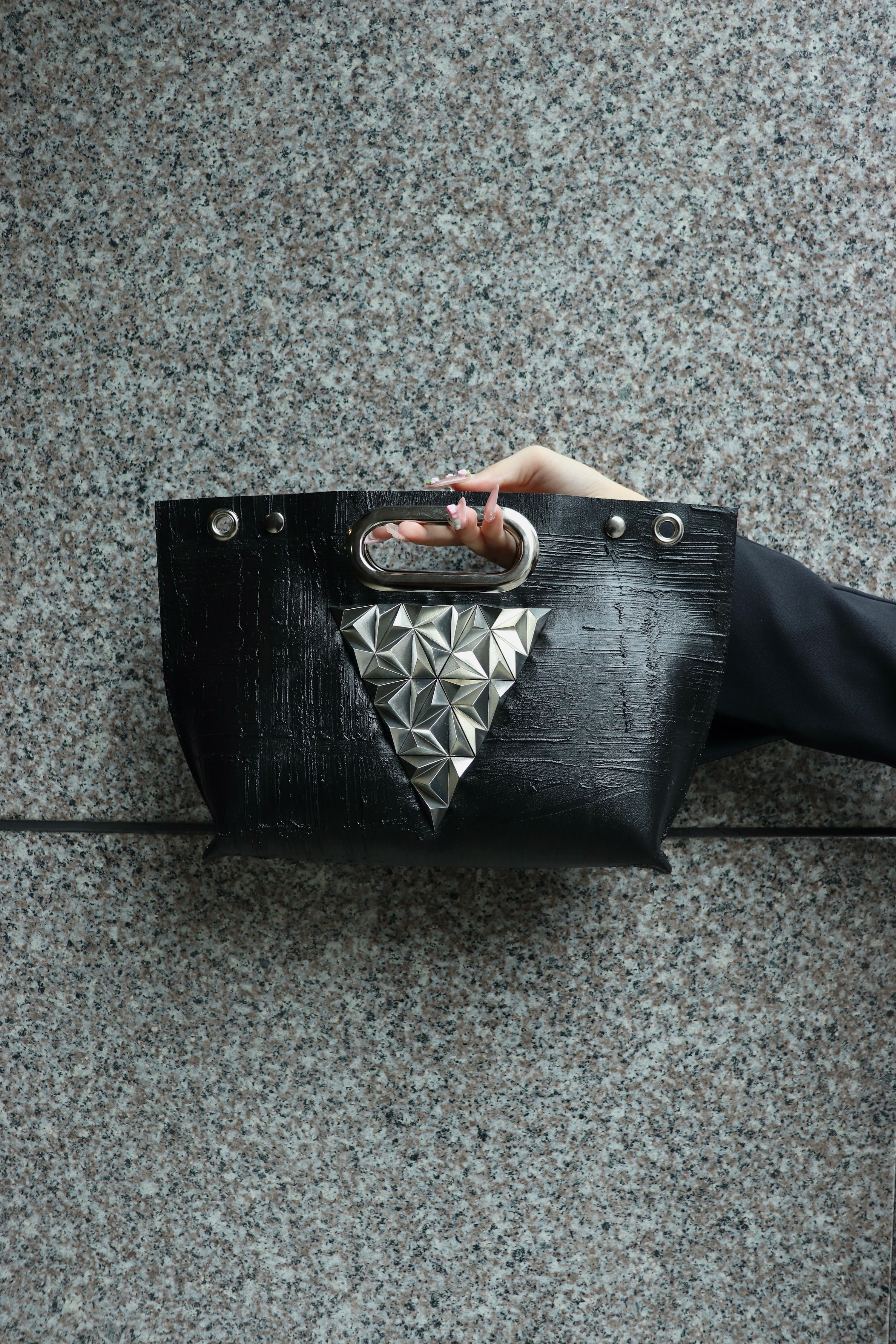 KAGARI YUSUKE 黒壁 ミニコシブクロ・カラビナショルダーコード付 KAGARI YUSUKE 黒壁 ミニコシブクロ・カラビナショルダーコード付