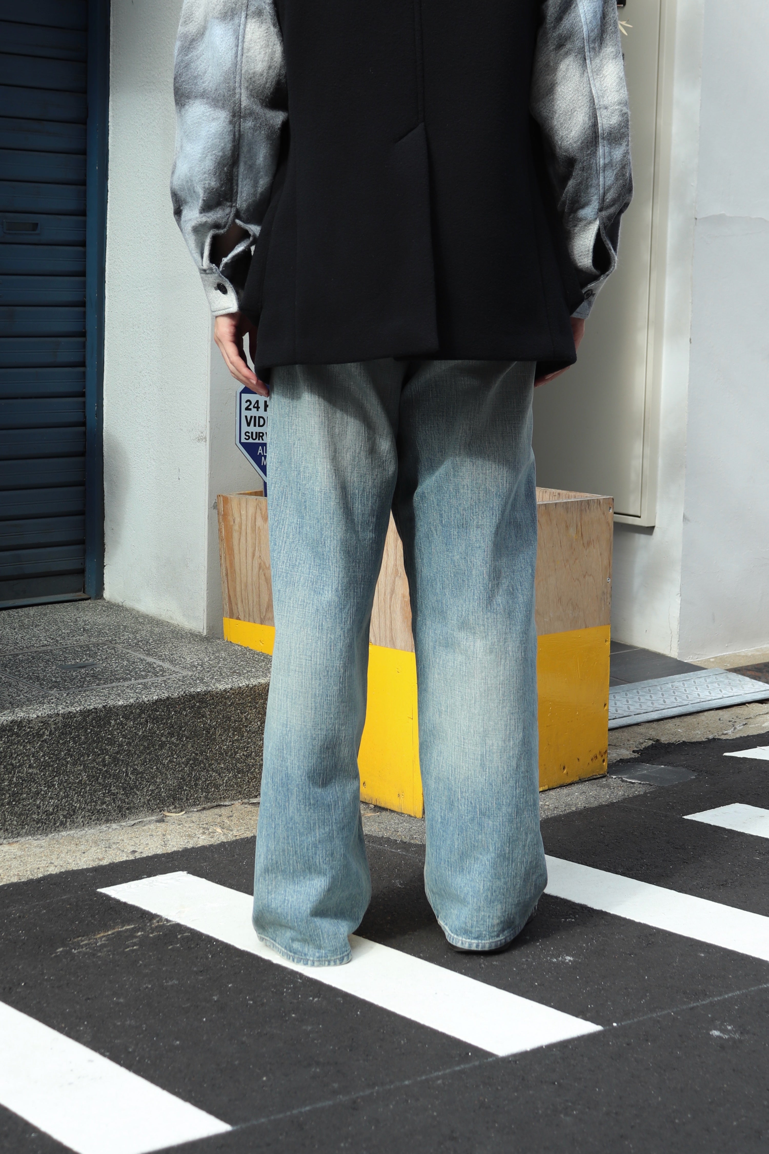 SUGARHILL(シュガーヒル)のFOILED DENIM TROUSERS WIDE CUT INDIGOの