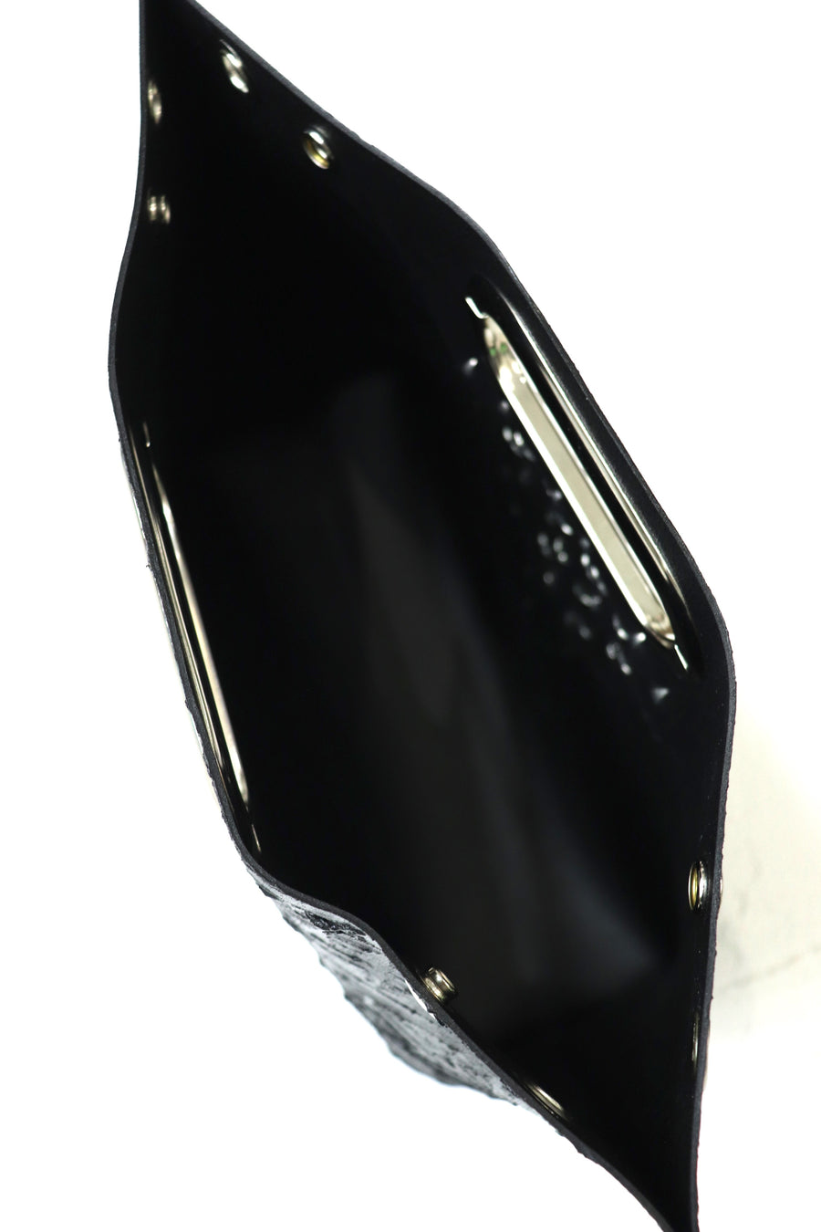 KAGARI YUSUKE  黒壁 クラッチショルダー (スタッズ) ※受注品