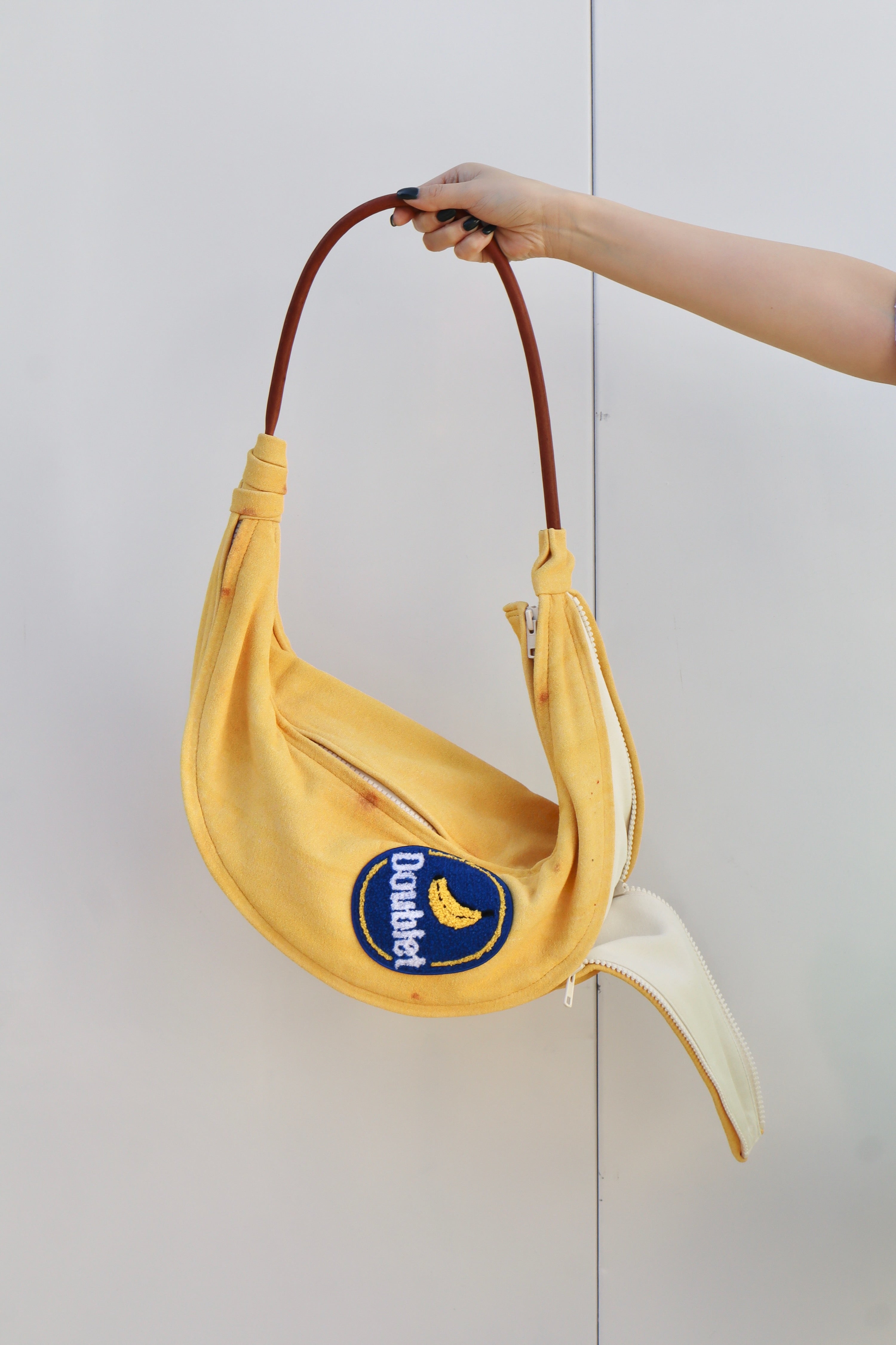 バッグ doublet PEELABLE BANANA BAG IMG_3348_1719c60d-acde-42b6-