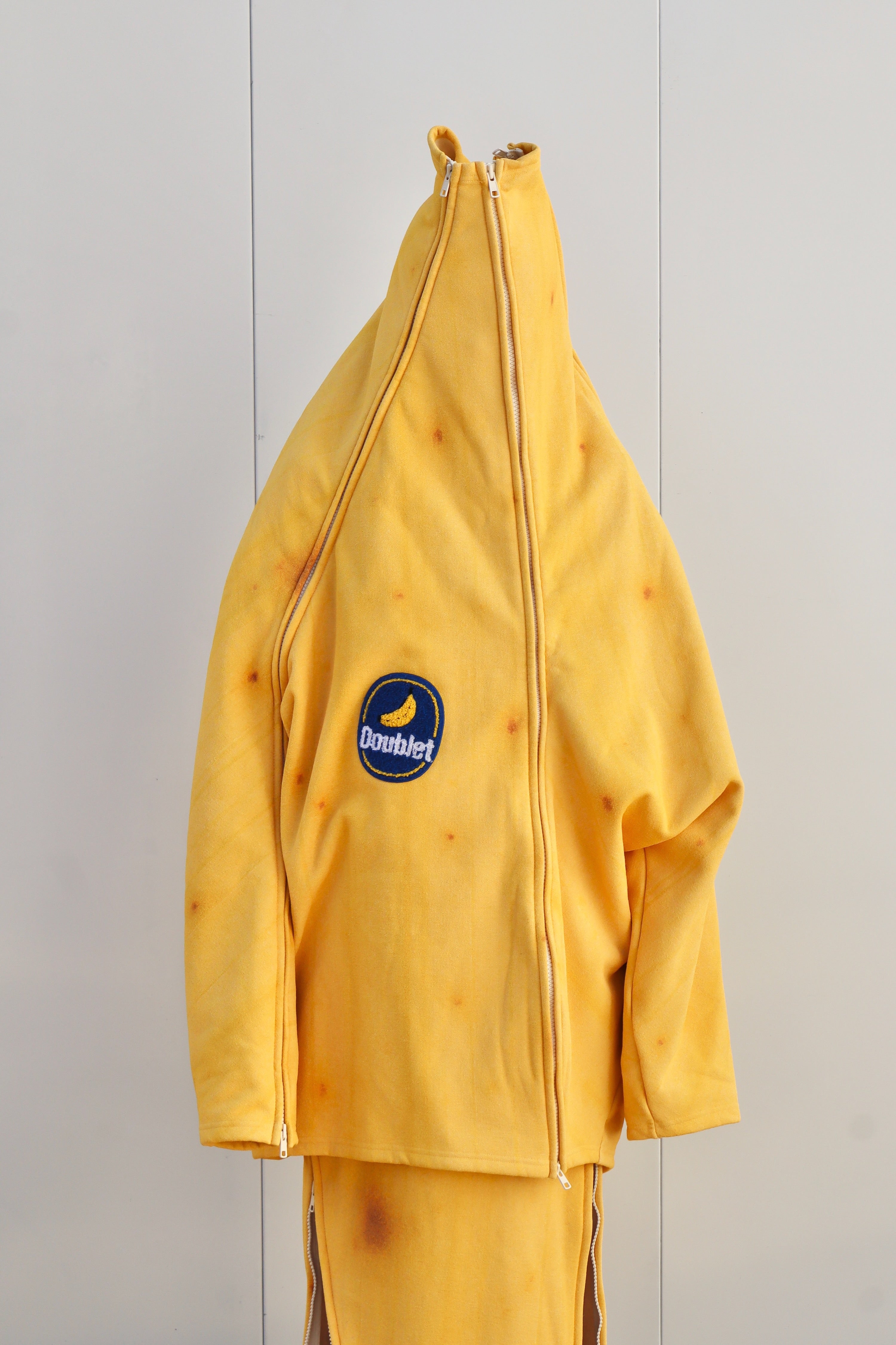 doublet(ダブレット)のPEELABLE BANANA HOODIE YELLOWの通販｜PALETTE