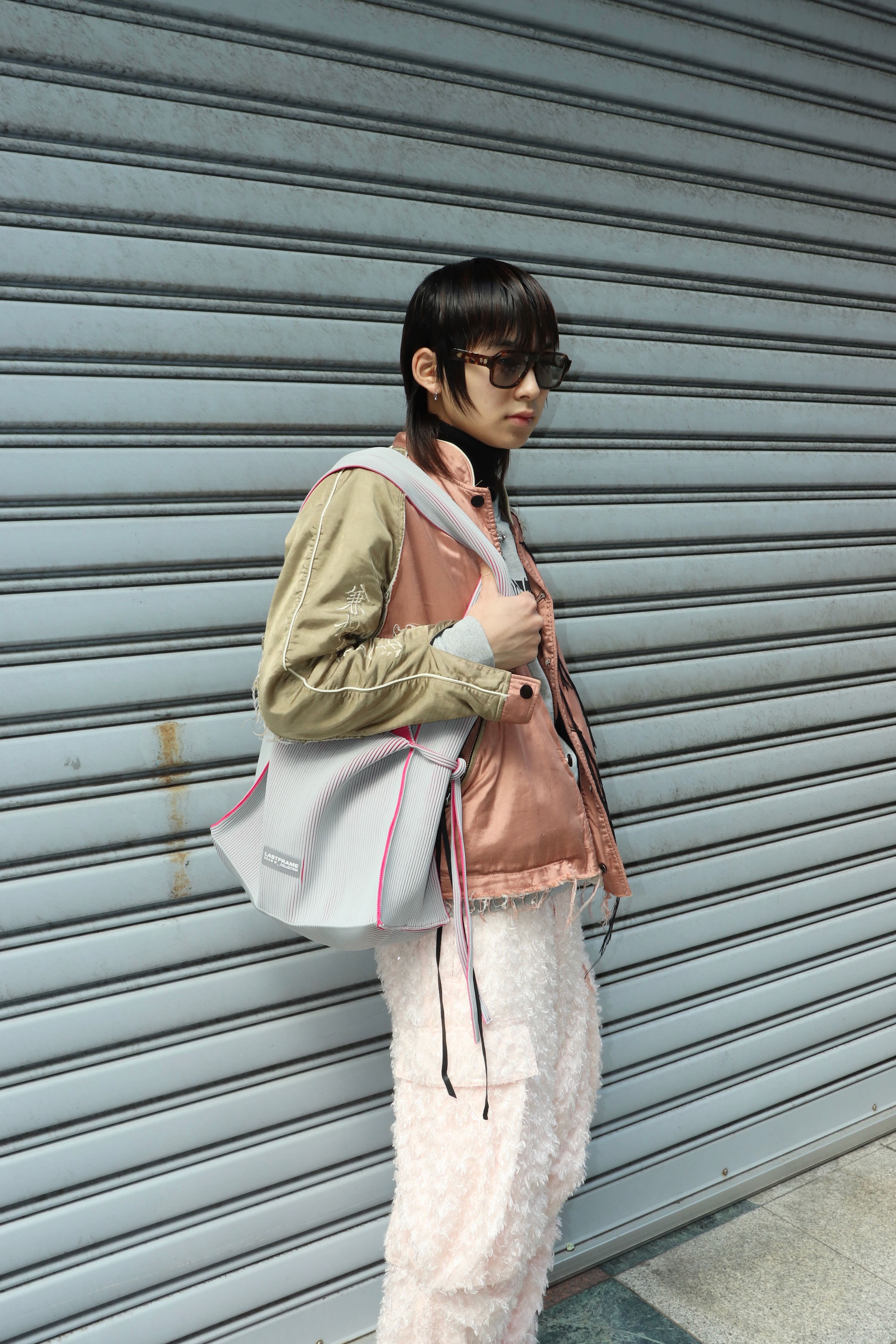 LASTFRAME(ラストフレーム)のHINEMOSU BAG L.GRAY × PINKの通販