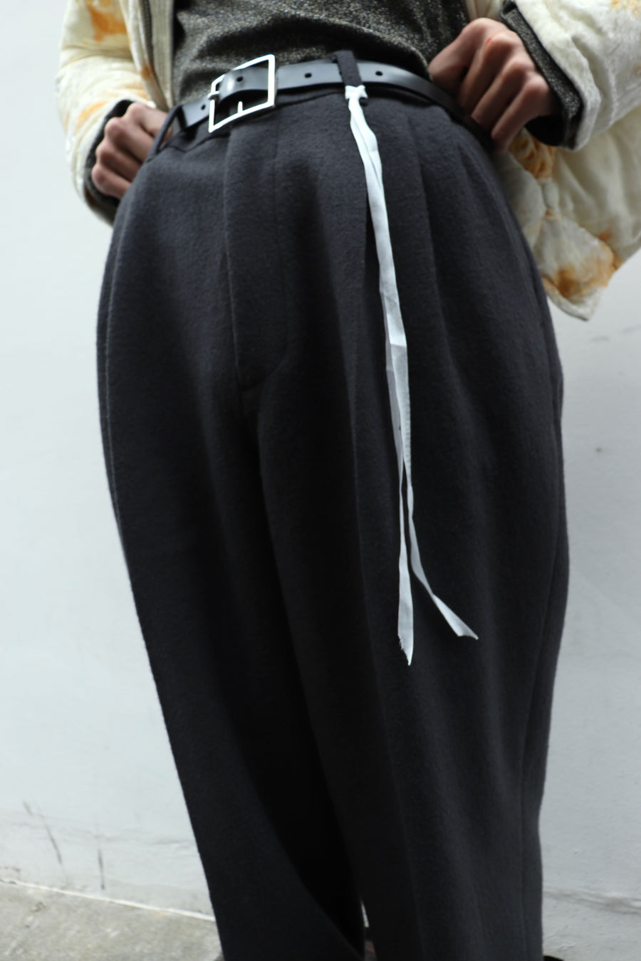 BED j.w. FORD  (AE)-Three(GRAY)