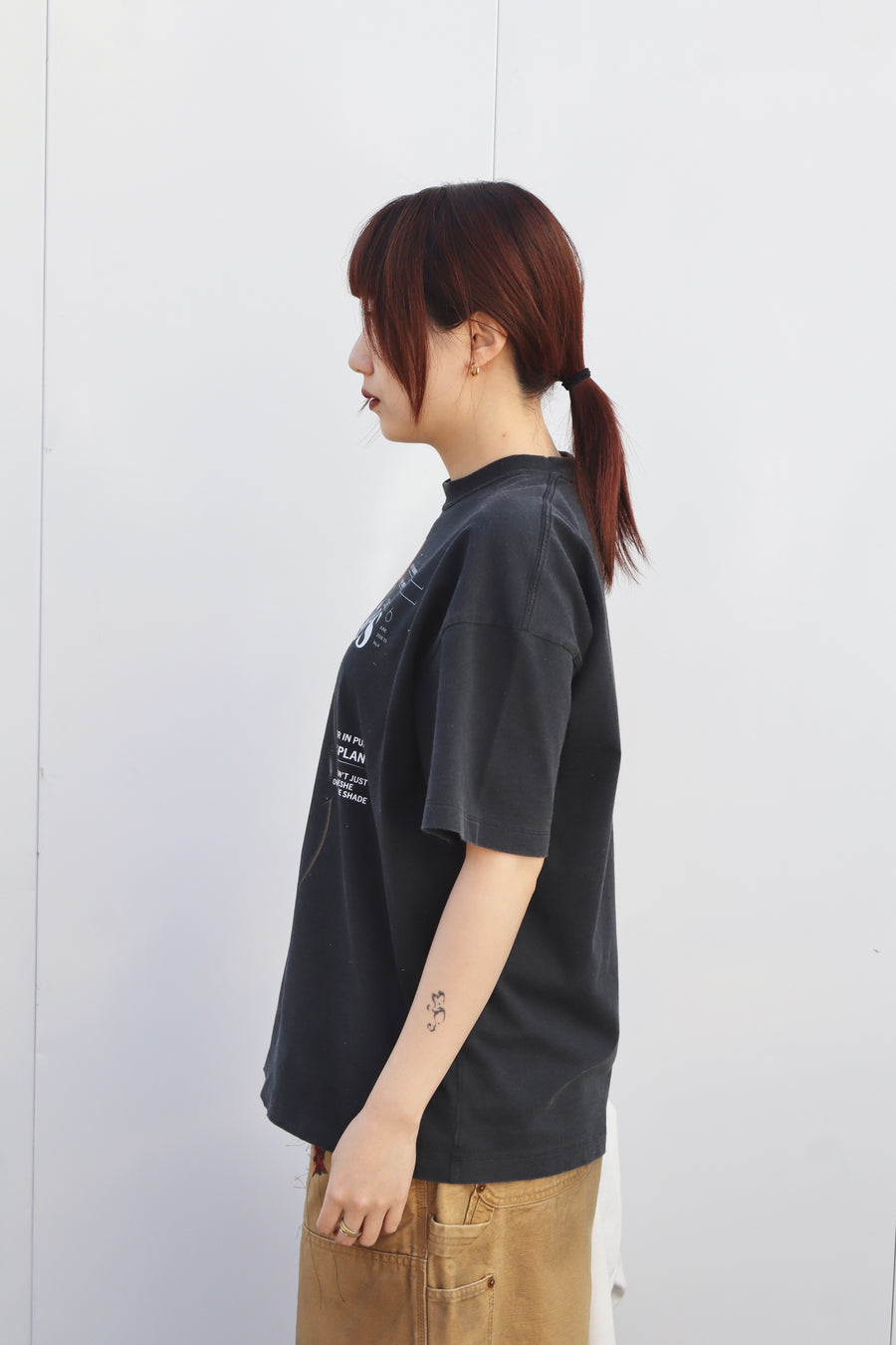 doublet(ダブレット)のFARMES MAGAZINE COVER T-SHIRT BLACKの通販