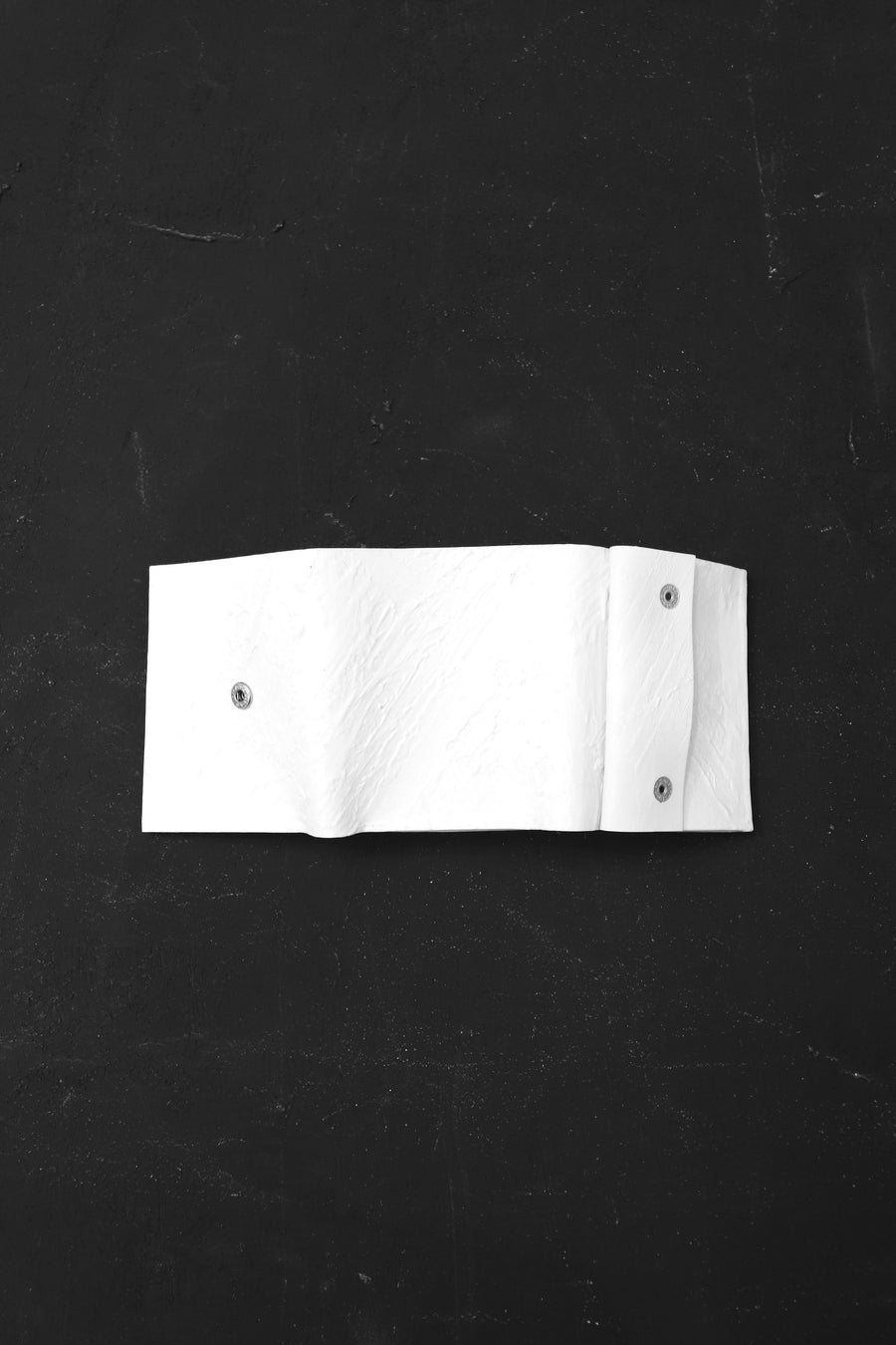 KAGARI YUSUKE  白壁 三つ折り豆財布(mw-11)