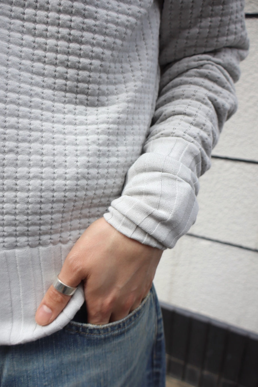 RIKU UMEHARA  WAFFLE V NECK KNIT PULLOVER(GRAY)