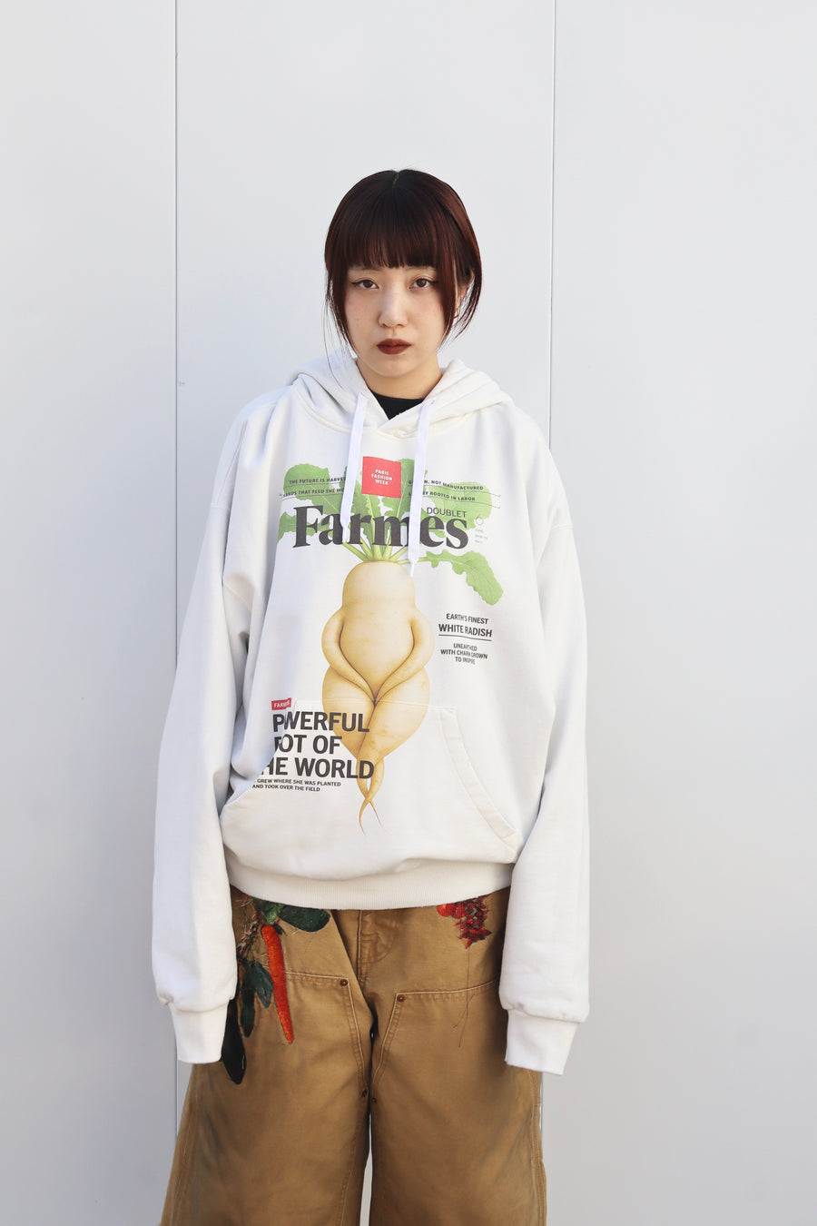 doublet(ダブレット)のFARMES MAGAZINE COVER HOODIE WHITEの通販