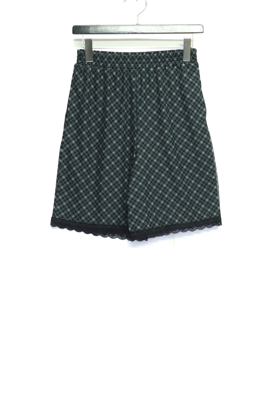 PERVERZE(パーバーズ)のLace-trim Loose Slip Shorts BLACKの通販