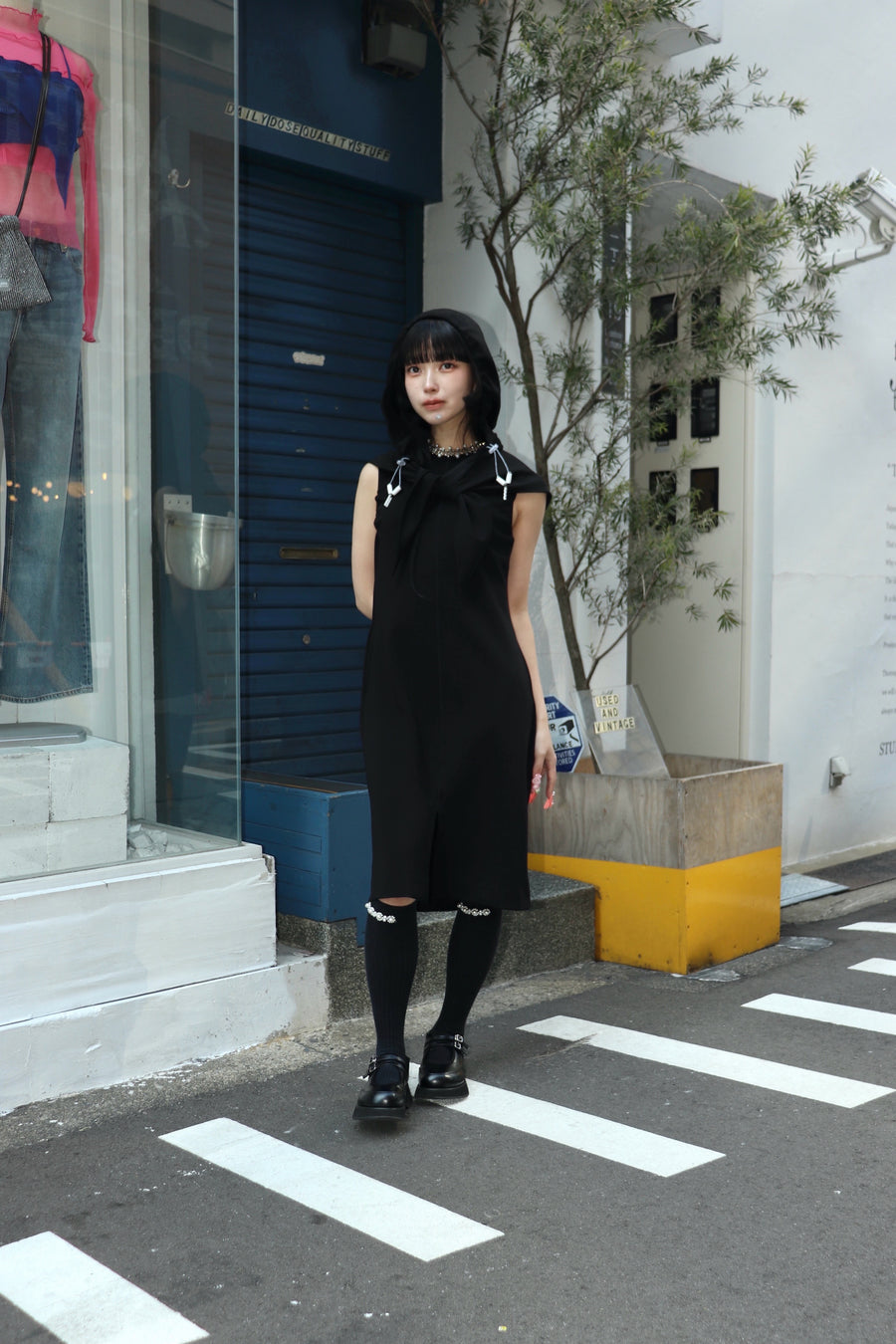 kotohayokozawa(コトハヨコザワ)のCORDON HOODED SCARF BLACKの通販