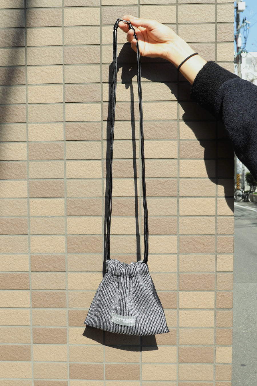 LASTFRAME  KYOTO METALLIC SACK BAG MINI(DARK SILVER × BLACK)