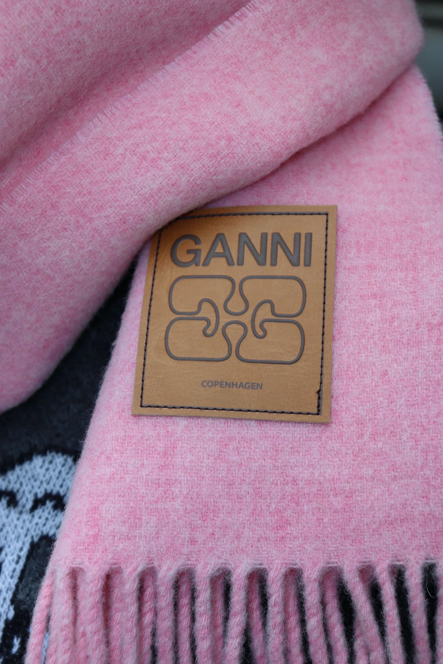 GANNI  Double Face Wool Solid Scarf(Mauve Morn)