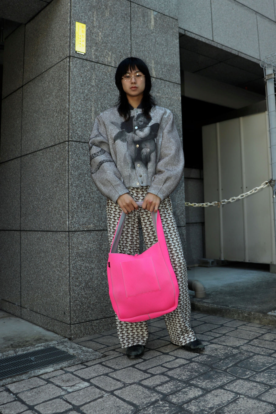 LASTFRAME  KASANE REVERSIBLE TASUKI TOTE LARGE(GRAY × NEON PINK)
