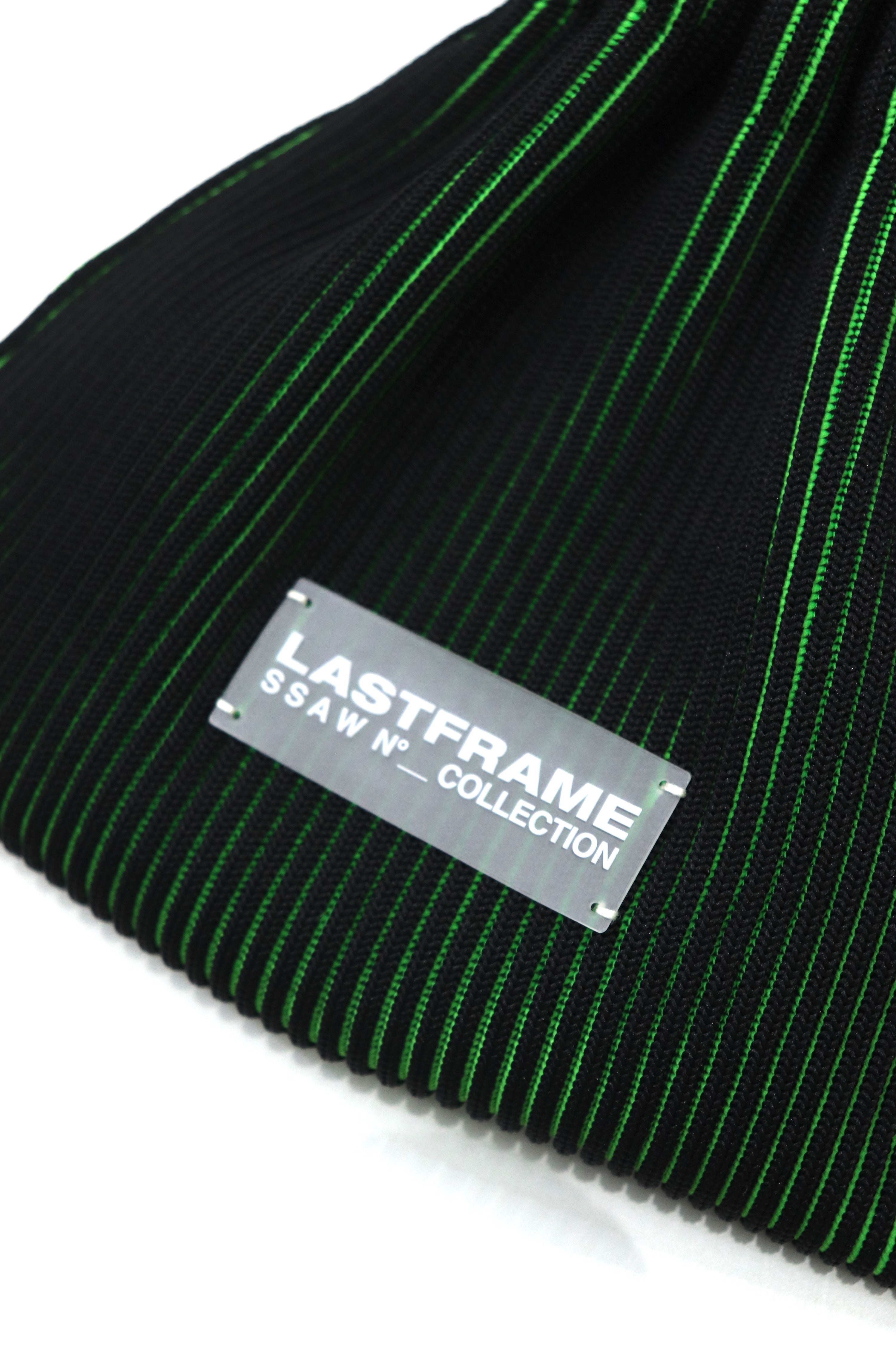 LASTFRAME(ラストフレーム)のKASANE SACK BAG MINI BLACK × NEON GREEN