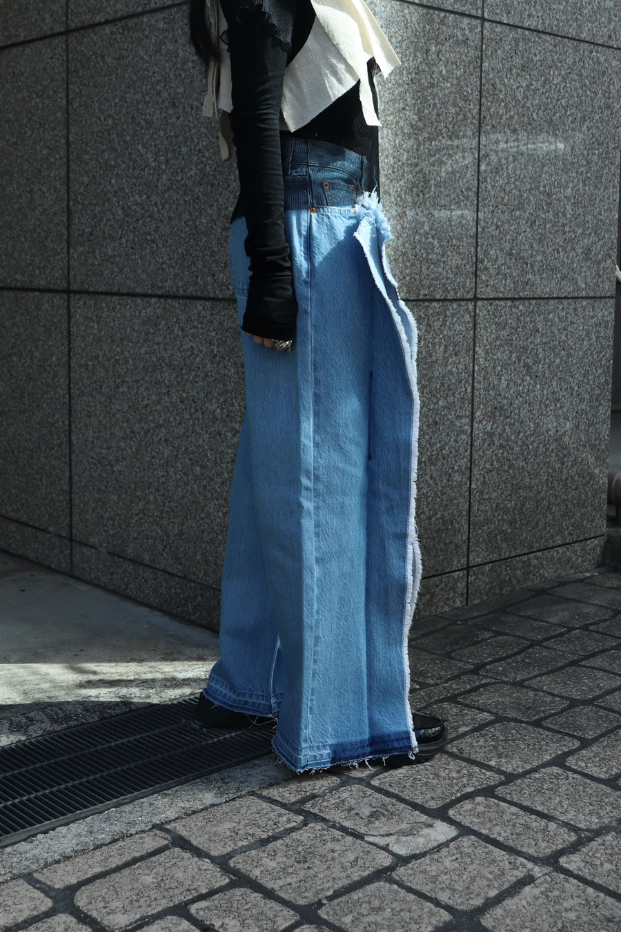 kotohayokozawa  Slit Leg Denim Pants(L.BLUE)