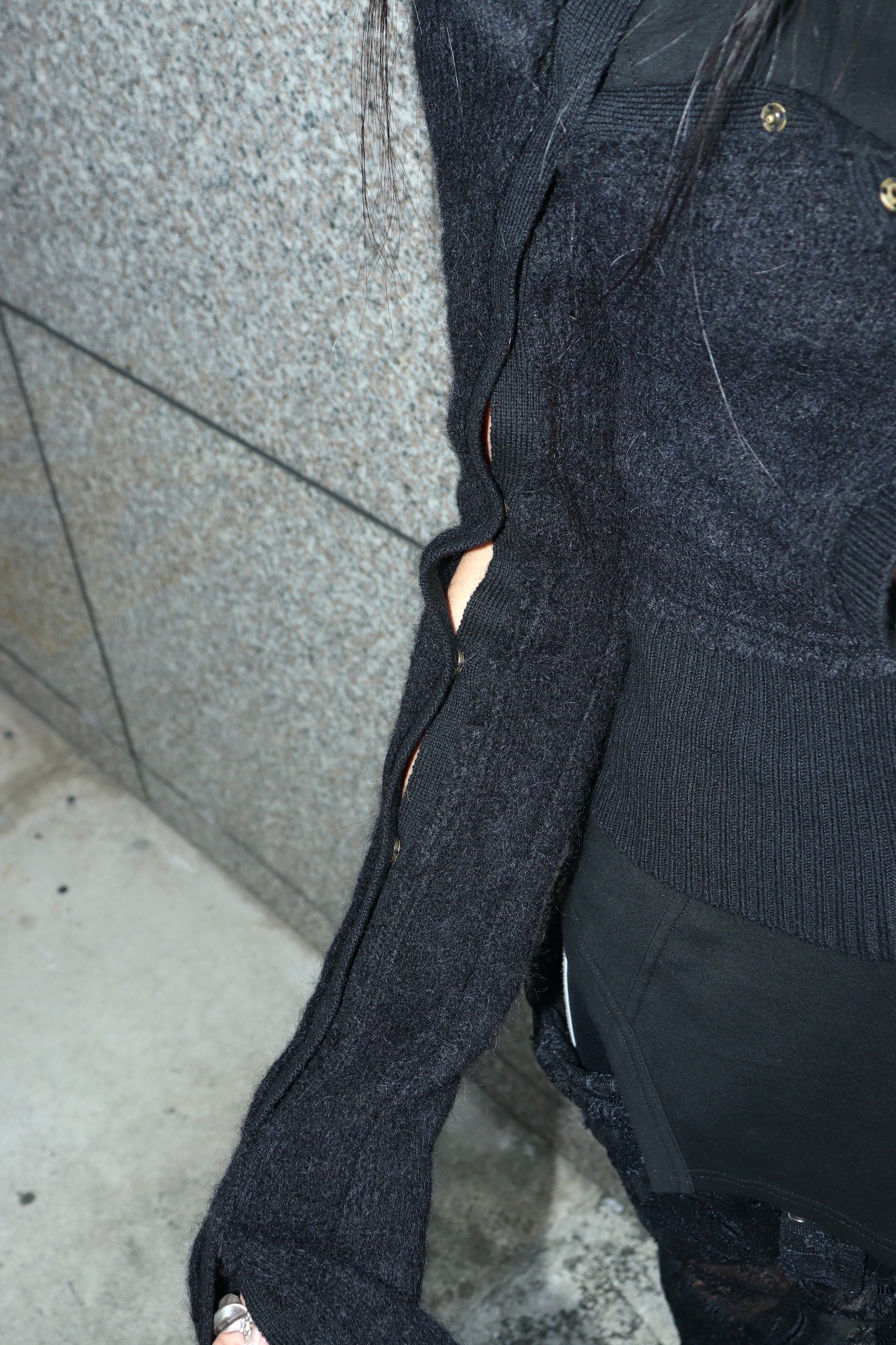 トップス 24AWMUKCYEN asymmetric short cardigan mukcyen(ムッシャン)のasymmetric short cardeganの通販｜PALETTE art